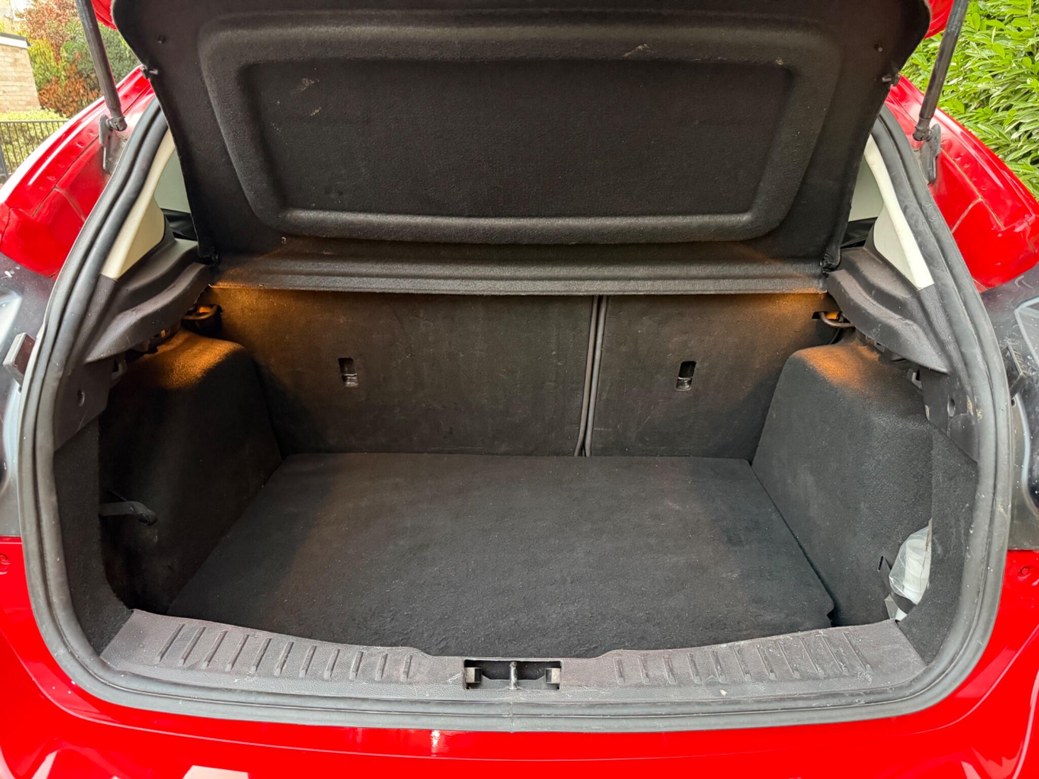 Ford Focus view 34