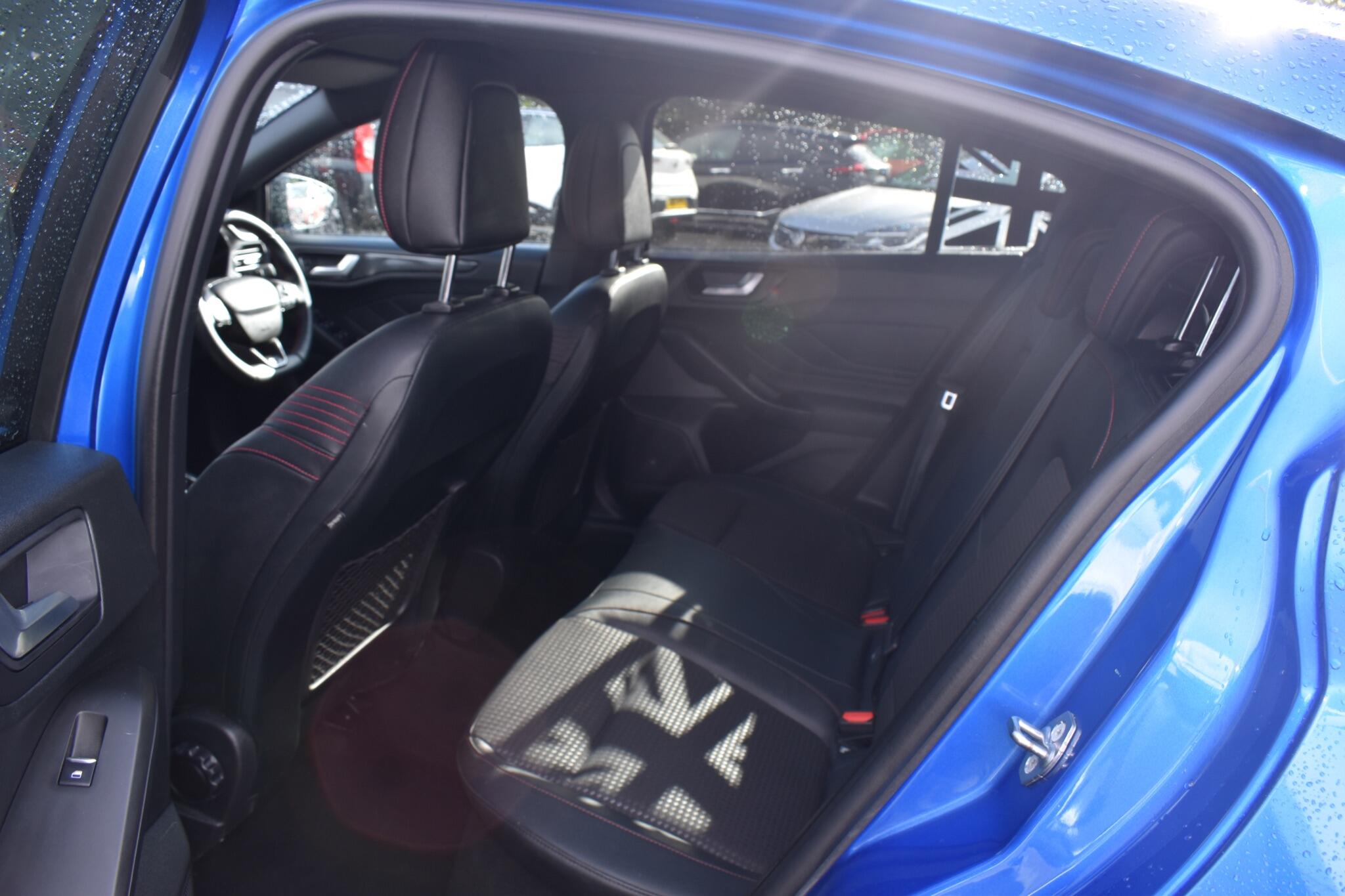Focus - 1.5 EcoBlue ST-Line X Auto Euro 6 (s/s) 5dr - Image 6