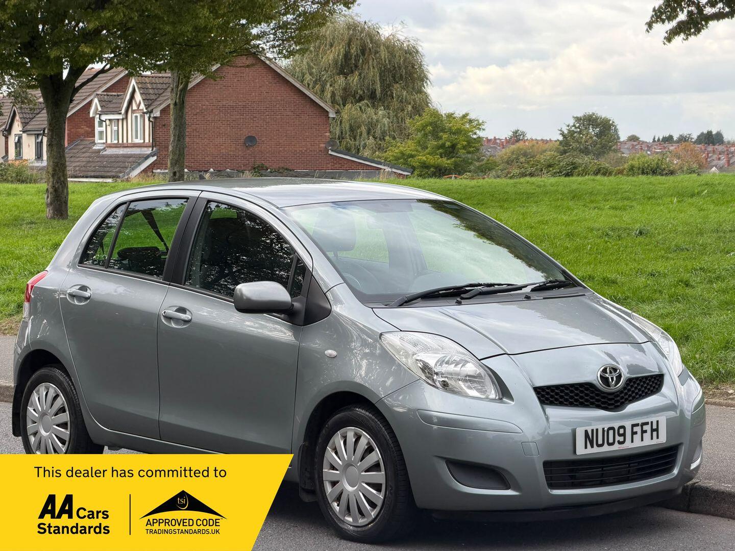 2009 Toyota Yaris in Silver for sale
