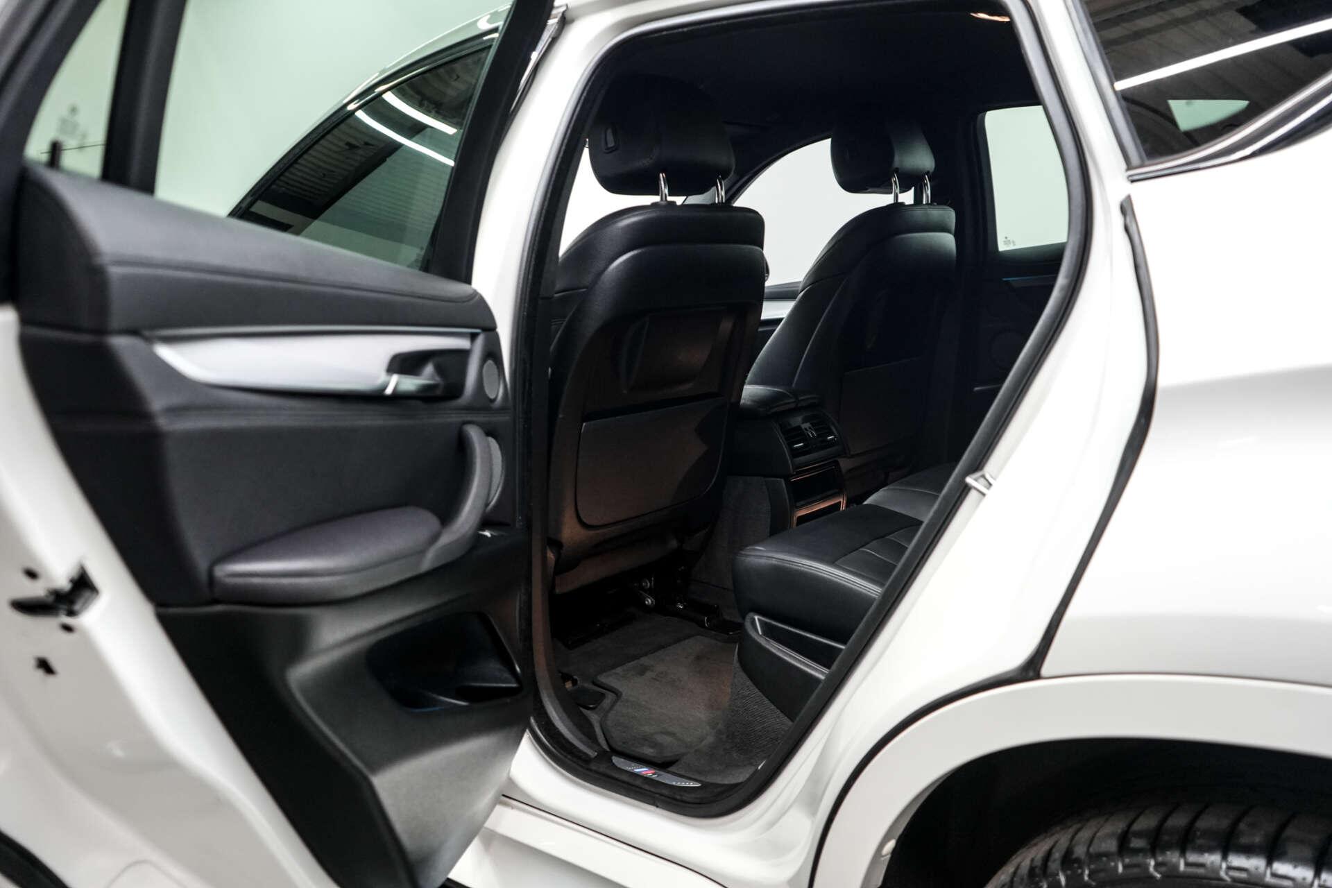 BMW X6 view 25