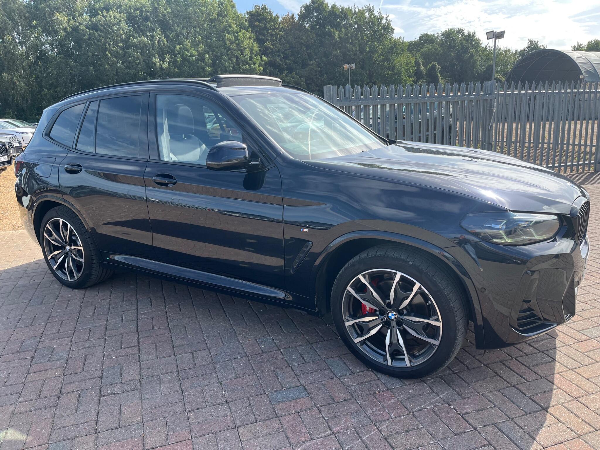 BMW X3 view 90