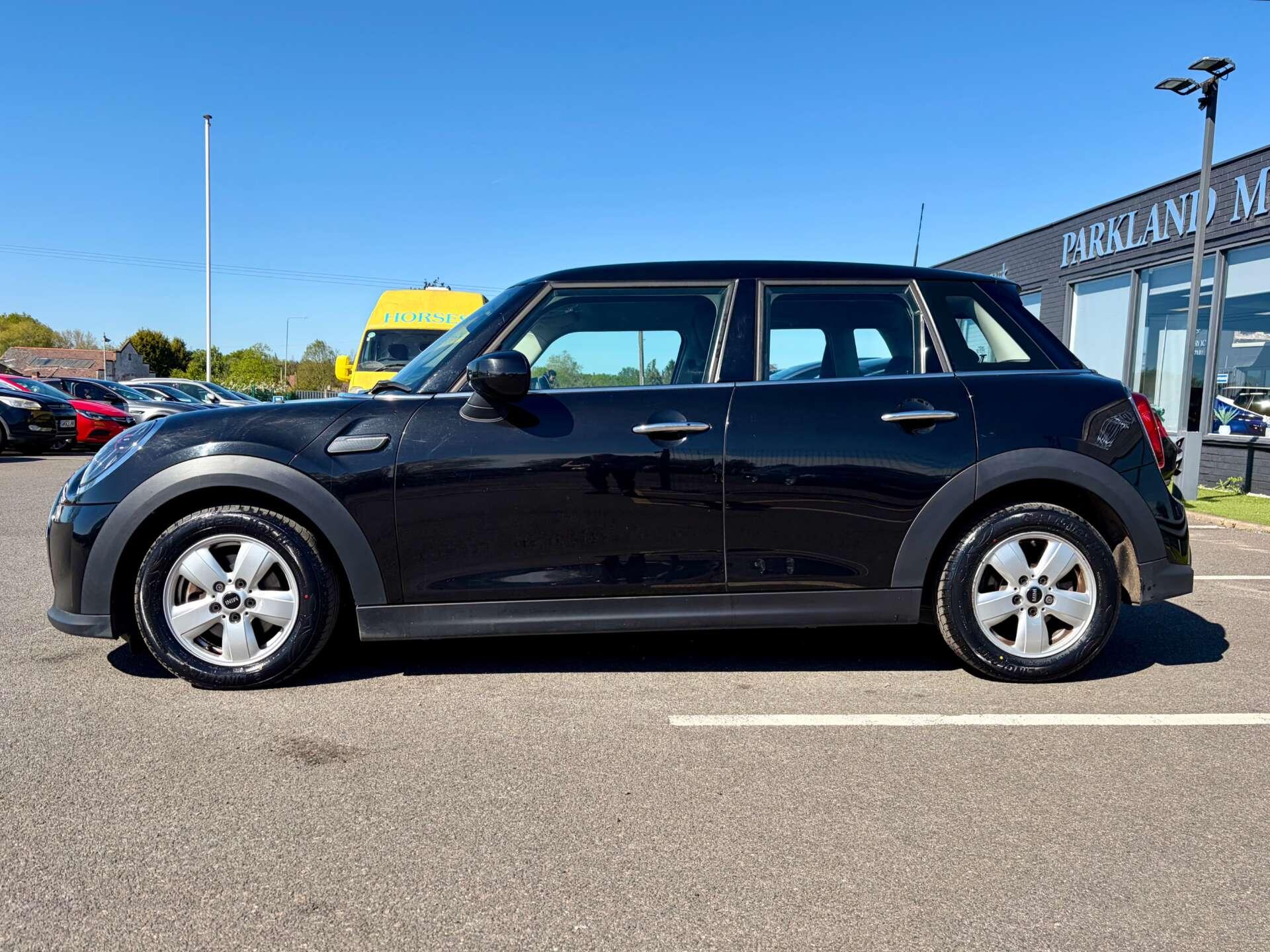 Mini Cooper view 5