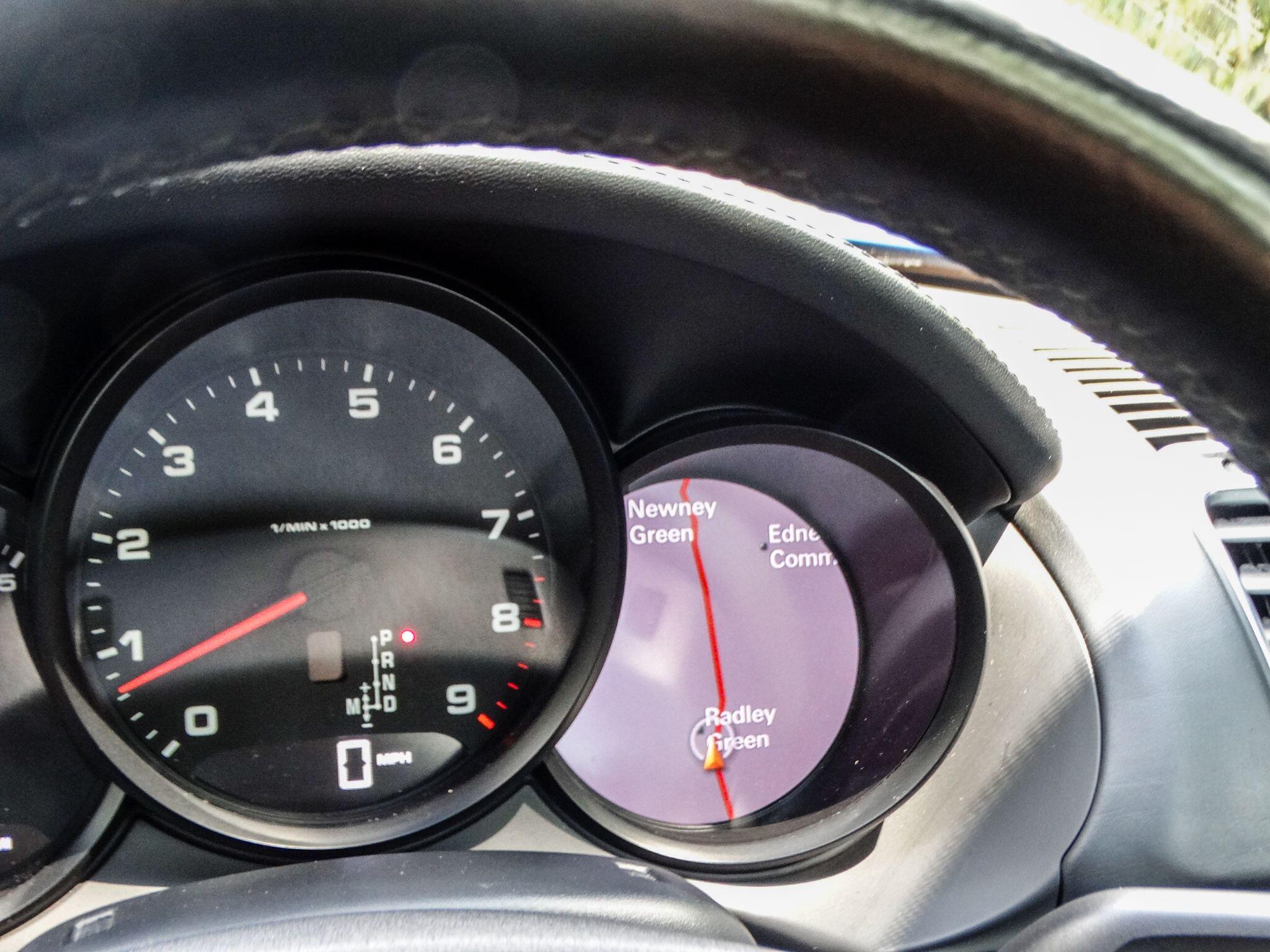 Porsche Cayman view 17