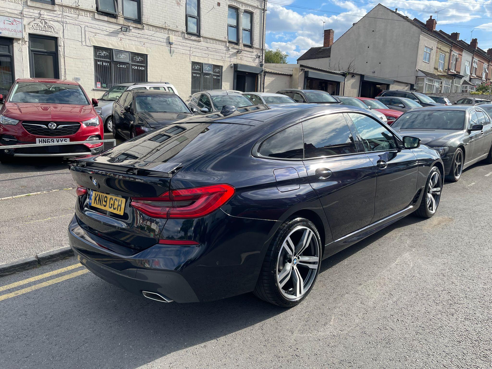 BMW 6 Series view 17