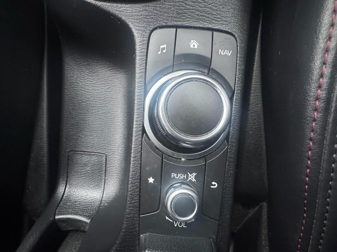 Mazda CX-3 view 38
