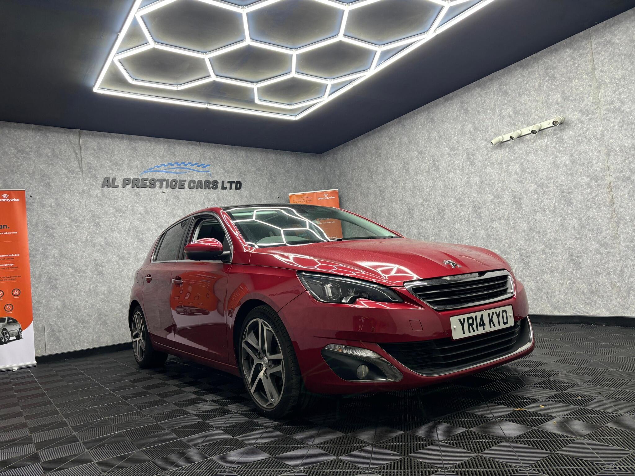 Peugeot 308 view 5