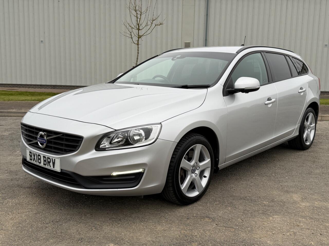 Volvo V60 view 5