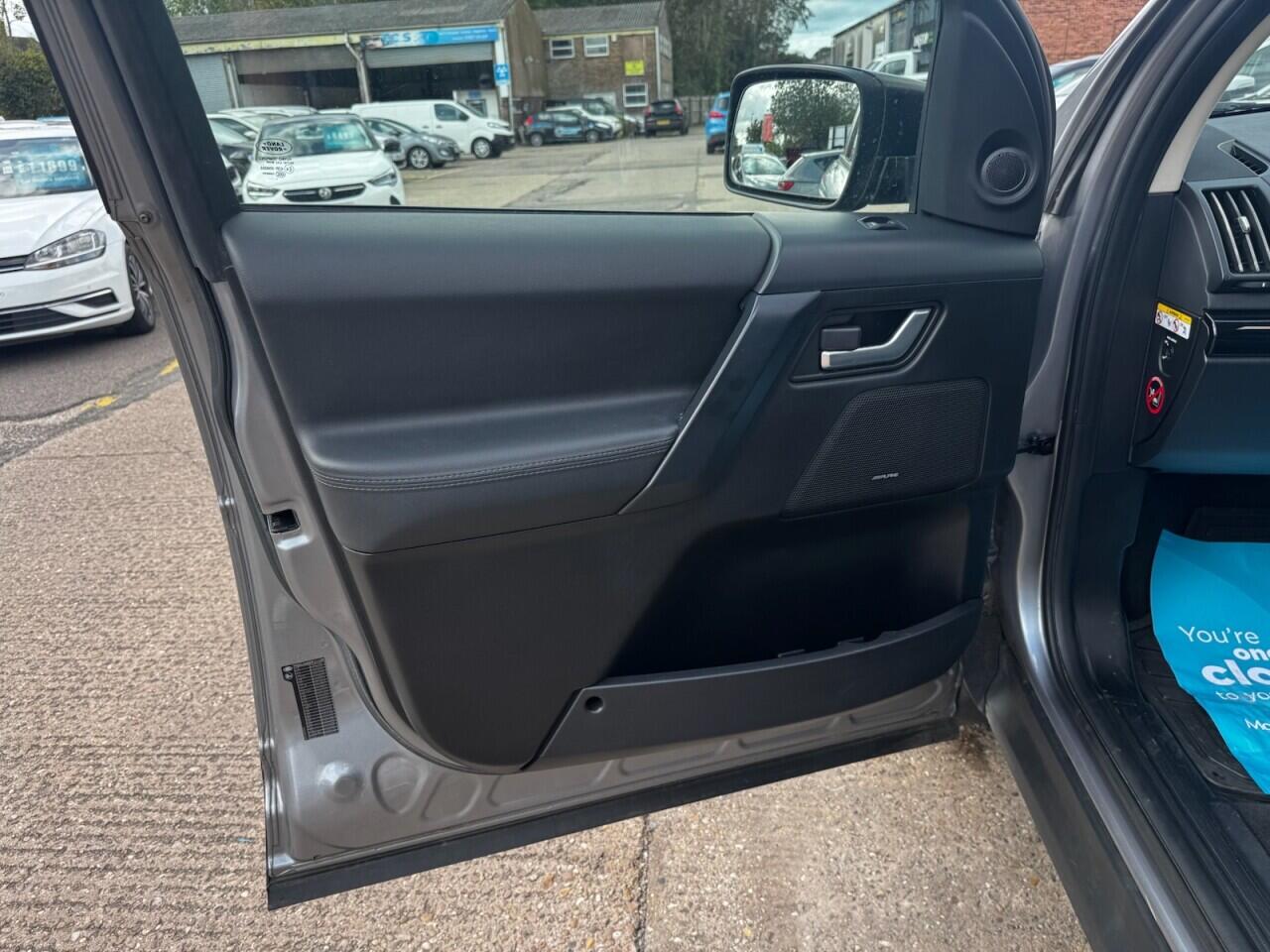 Land Rover Freelander view 36