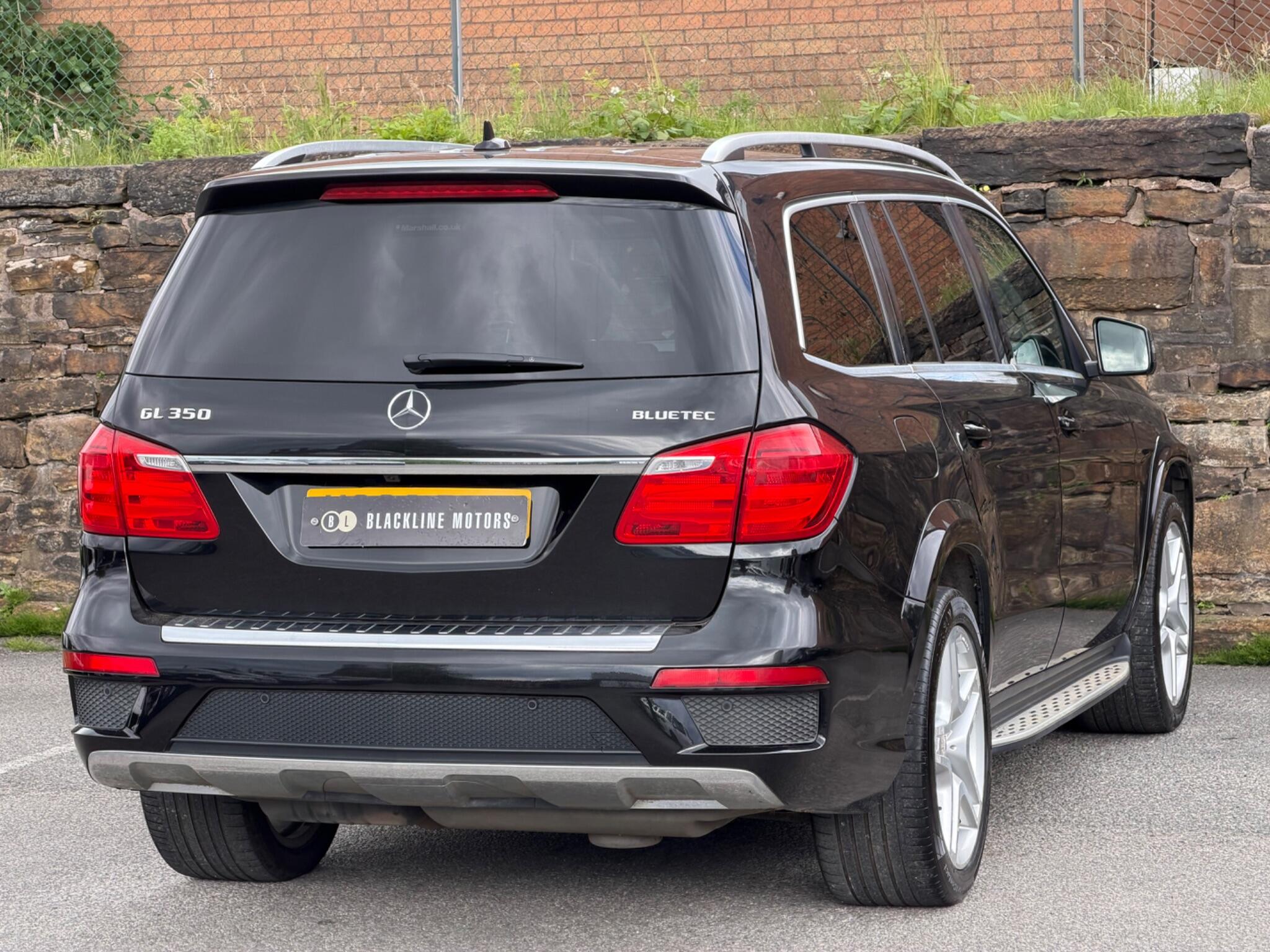 Mercedes-Benz GL view 7
