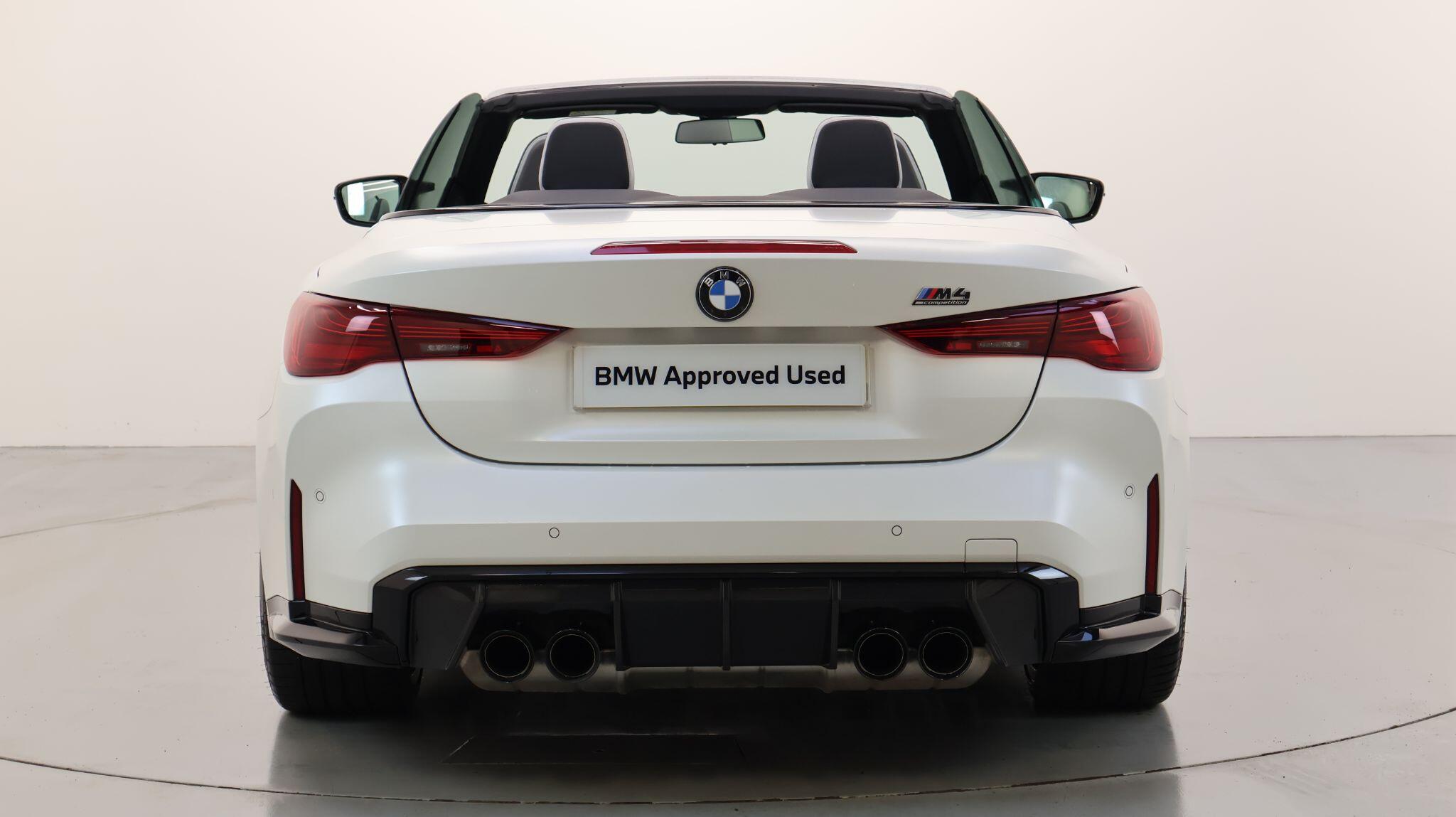 BMW M4 view 14