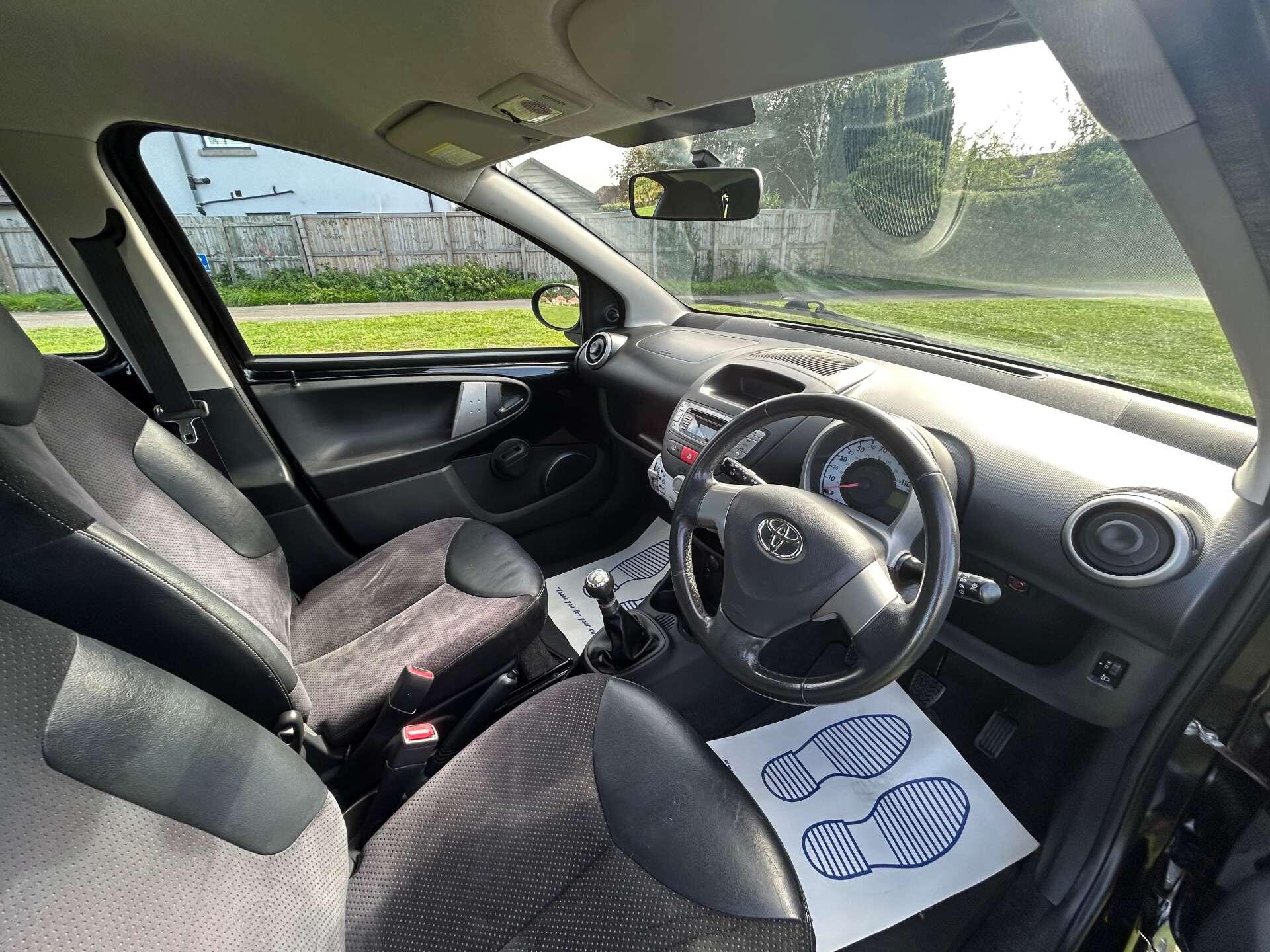 Toyota Aygo view 26