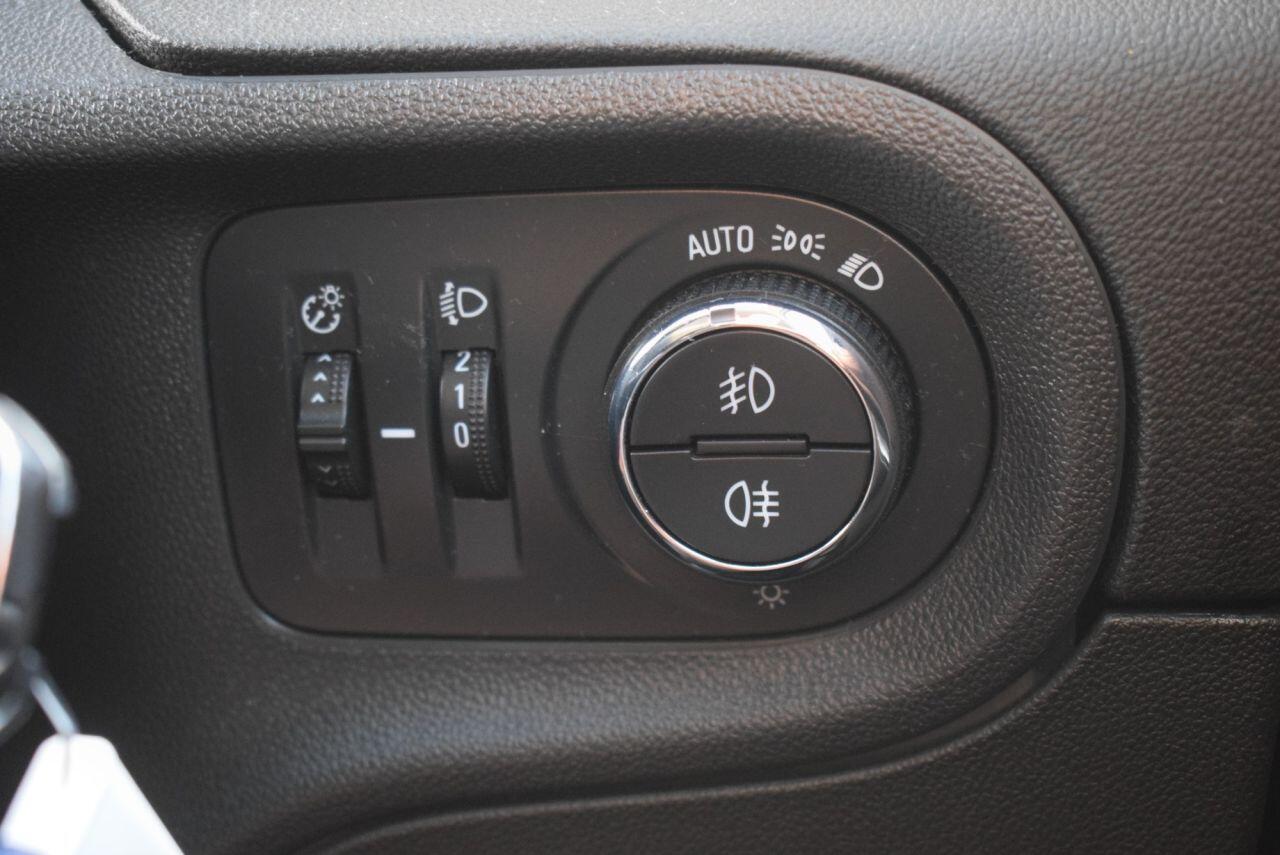 Vauxhall Grandland X view 26