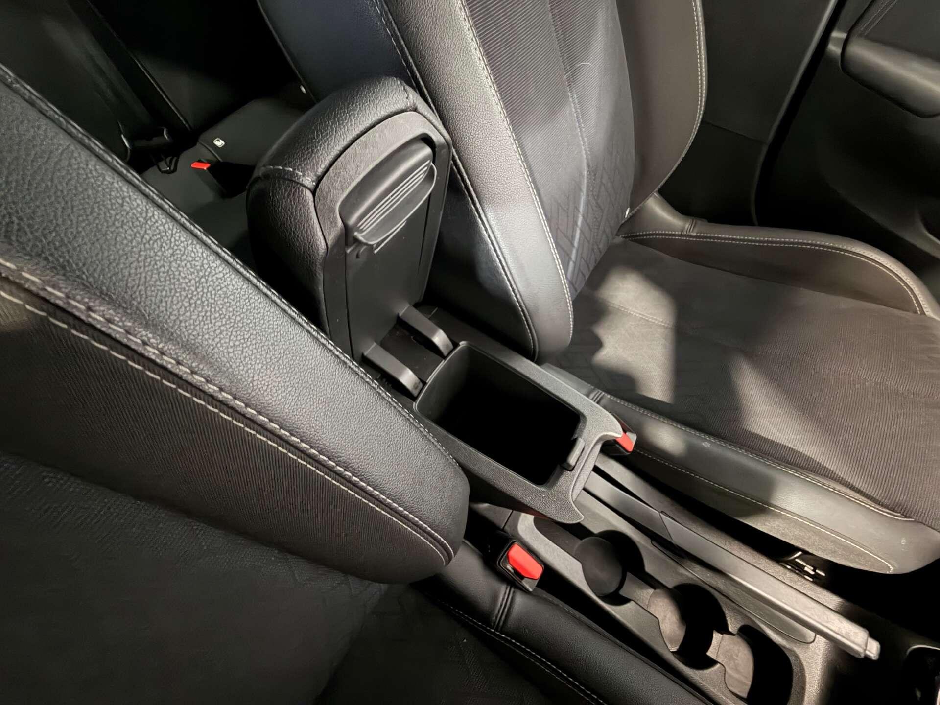 Vauxhall Corsa view 23