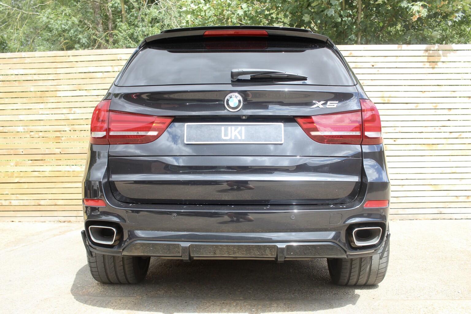 BMW X5 view 6