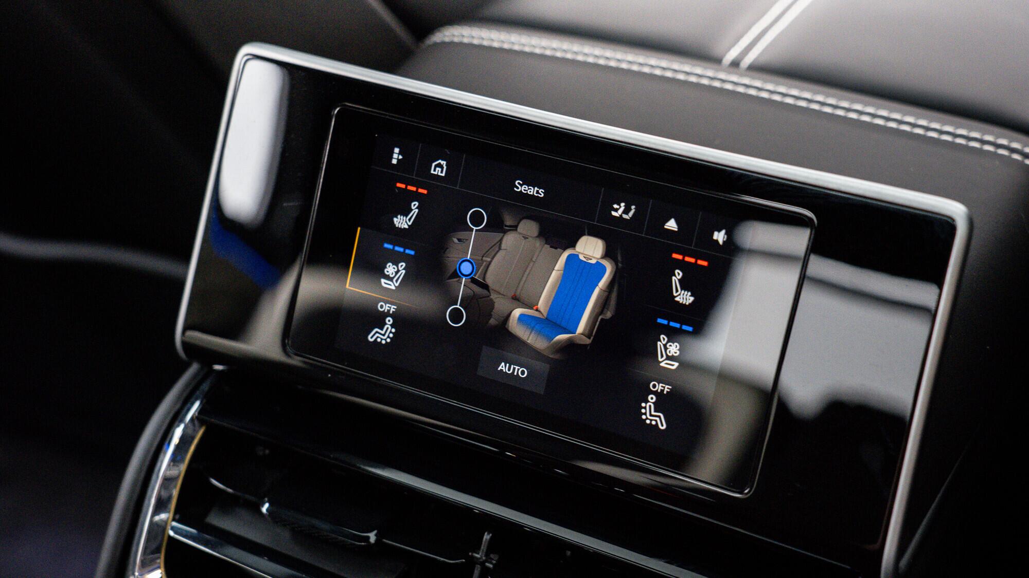Bentley Flying Spur view 27