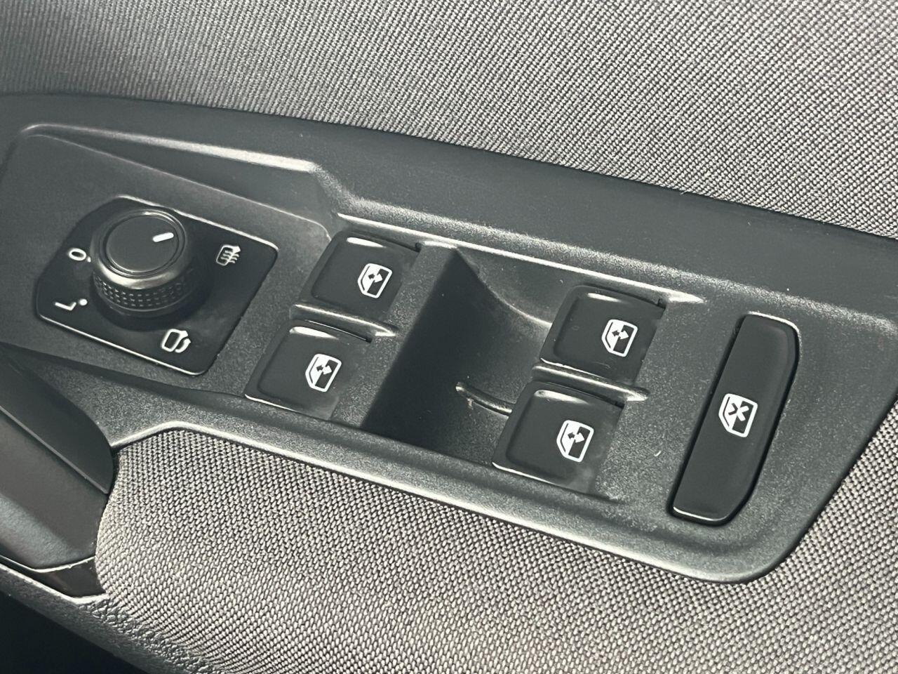 Volkswagen Tiguan view 27