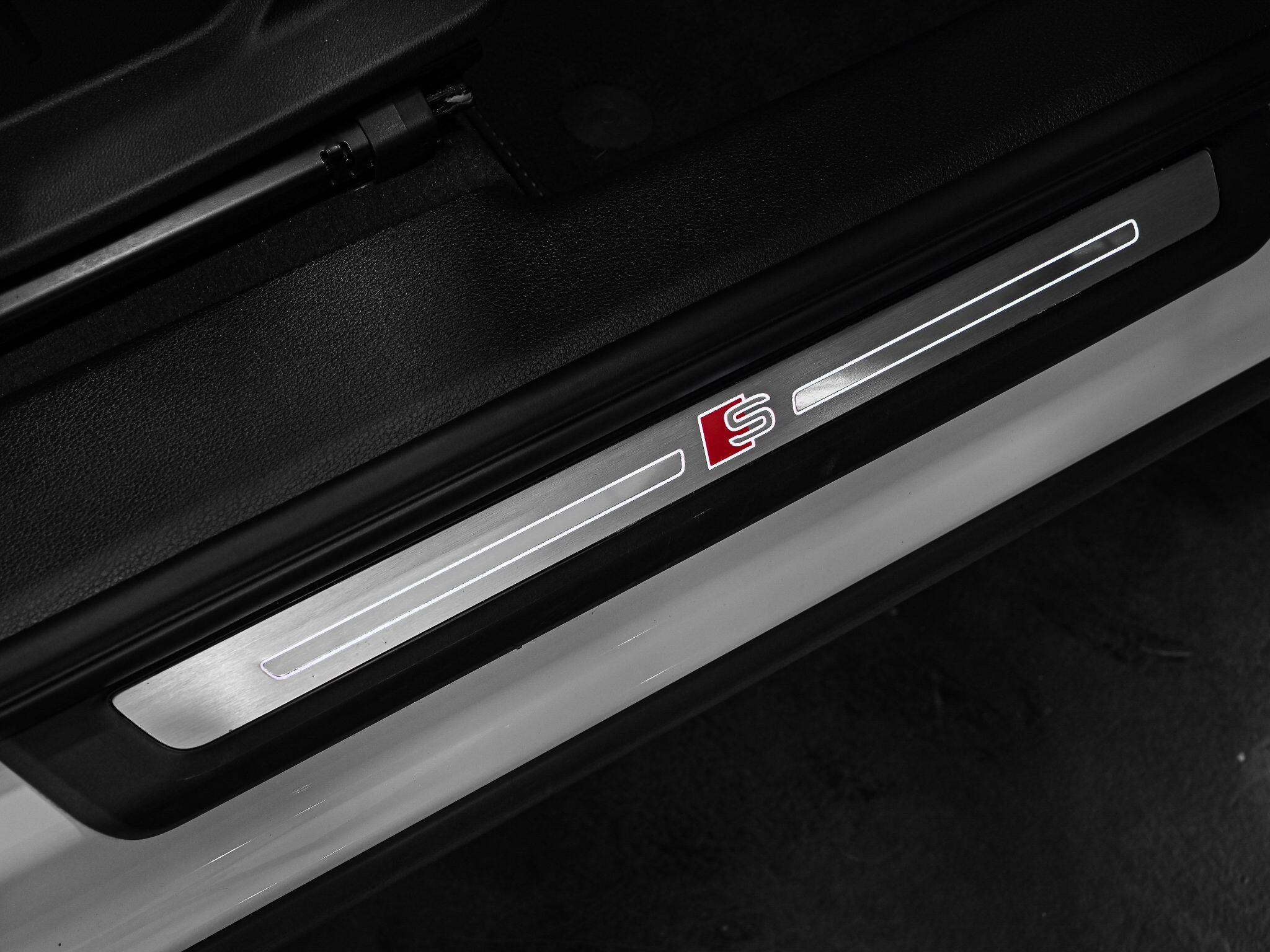 Audi Q3 view 31