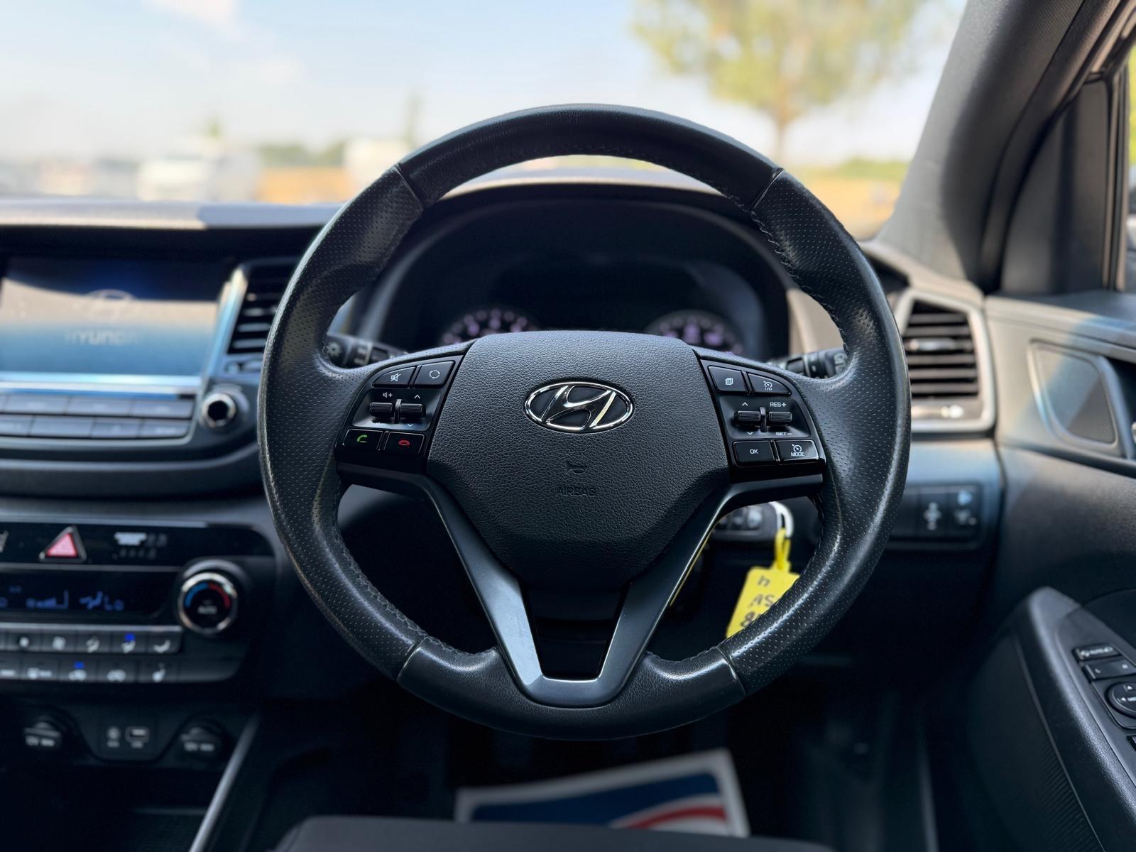 Hyundai Tucson view 50