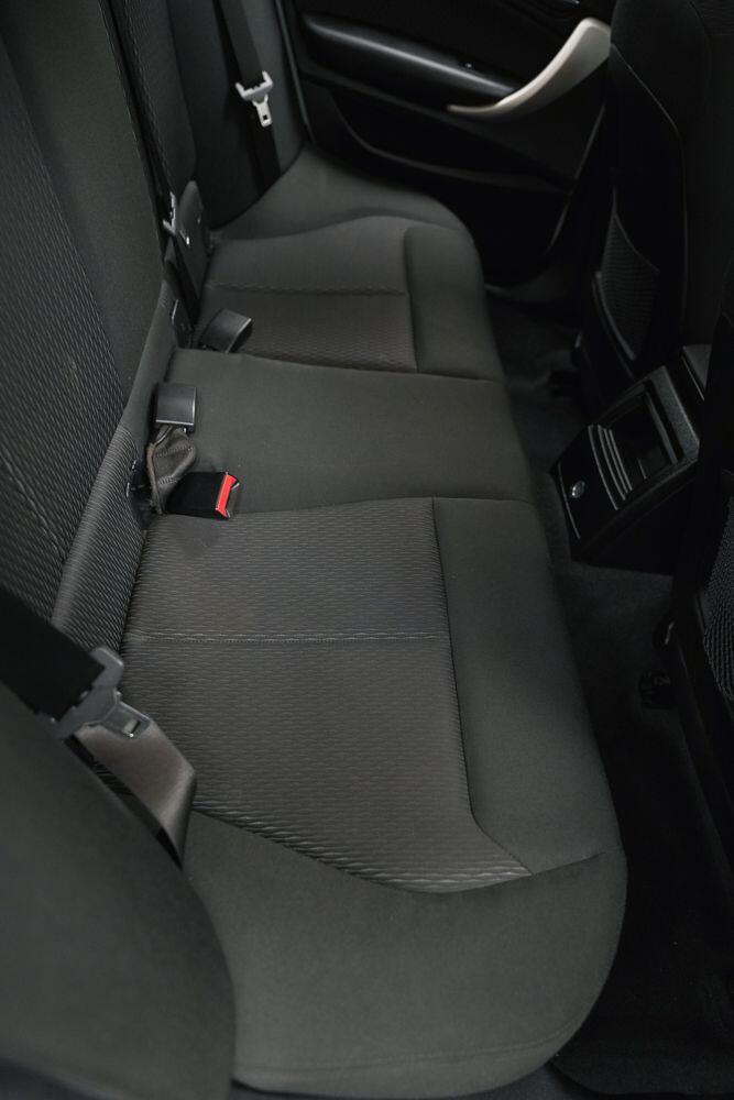 BMW 1 Series view 28