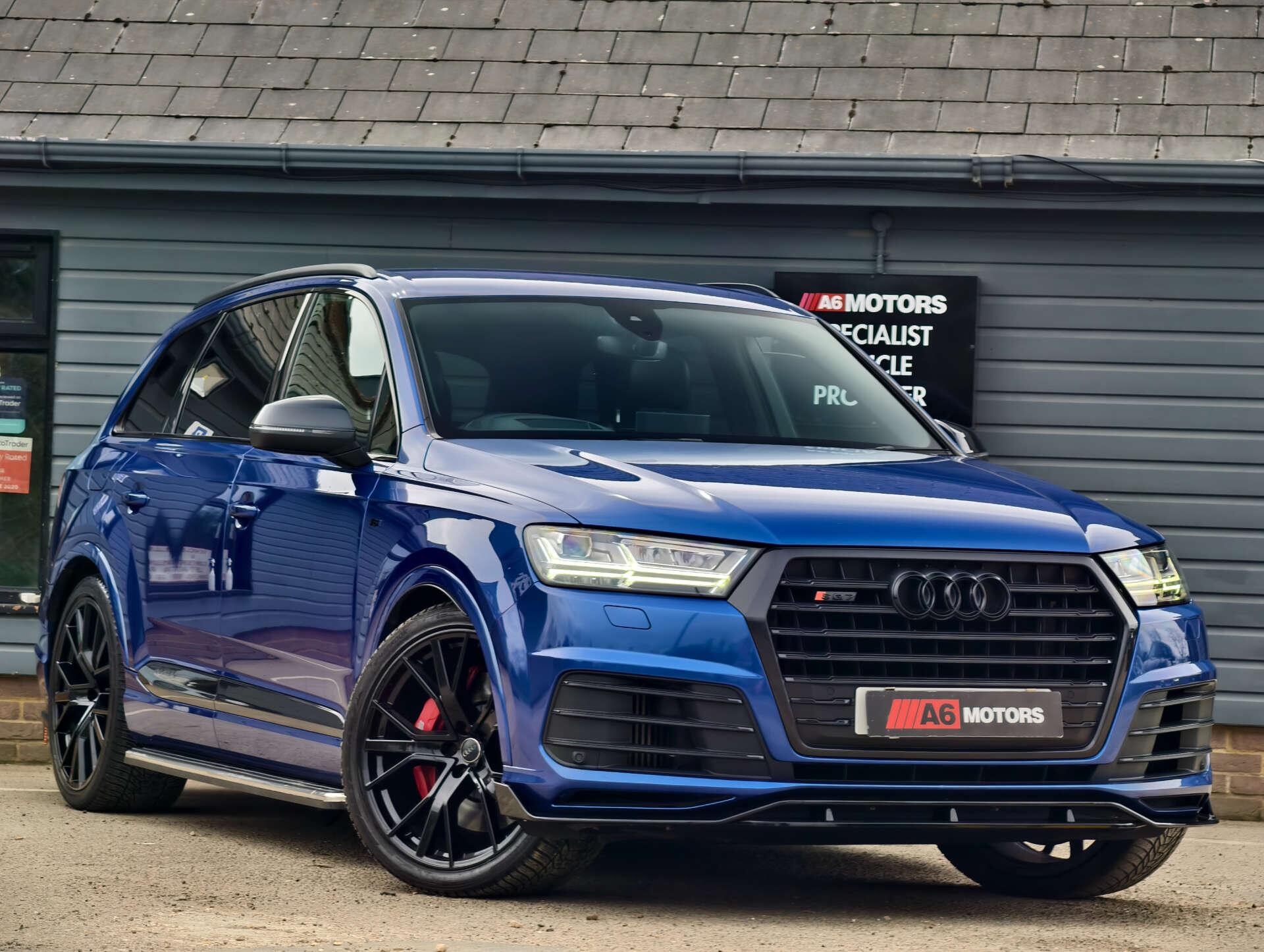 Audi SQ7 view 4