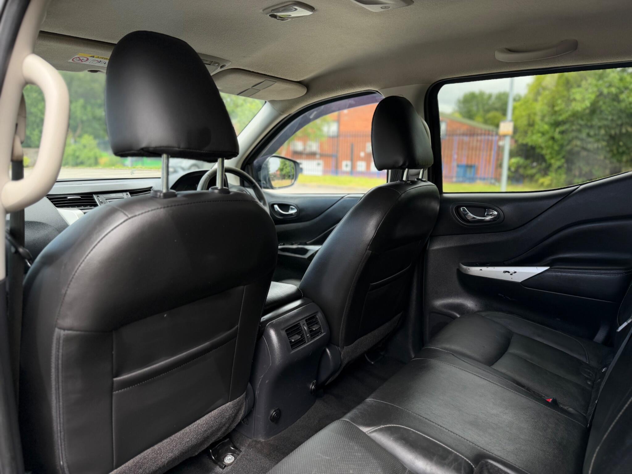 Nissan Navara view 15