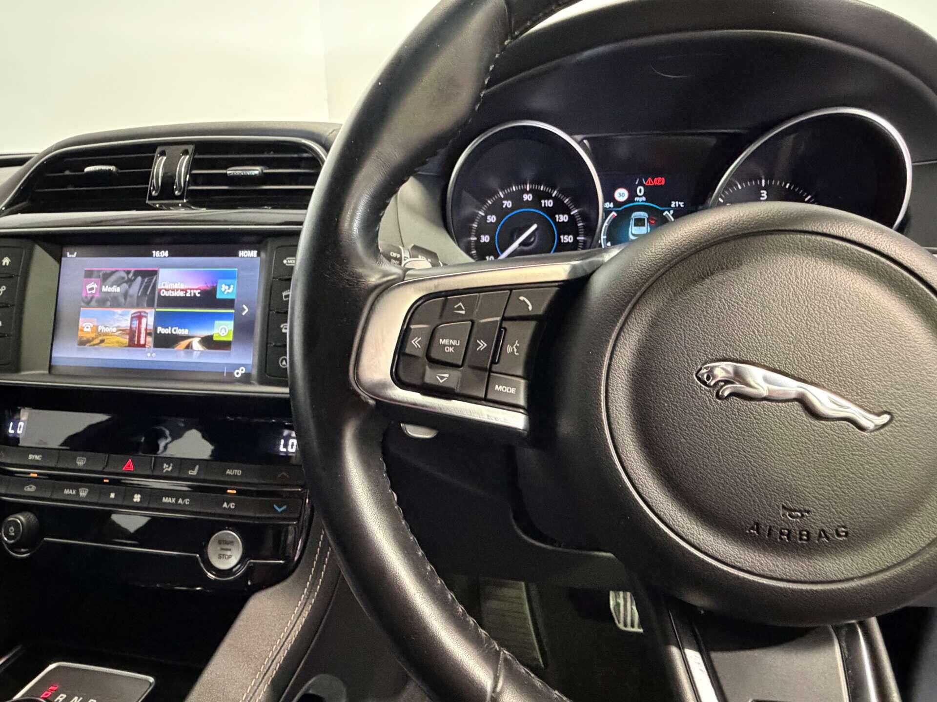 Jaguar F-Pace view 35