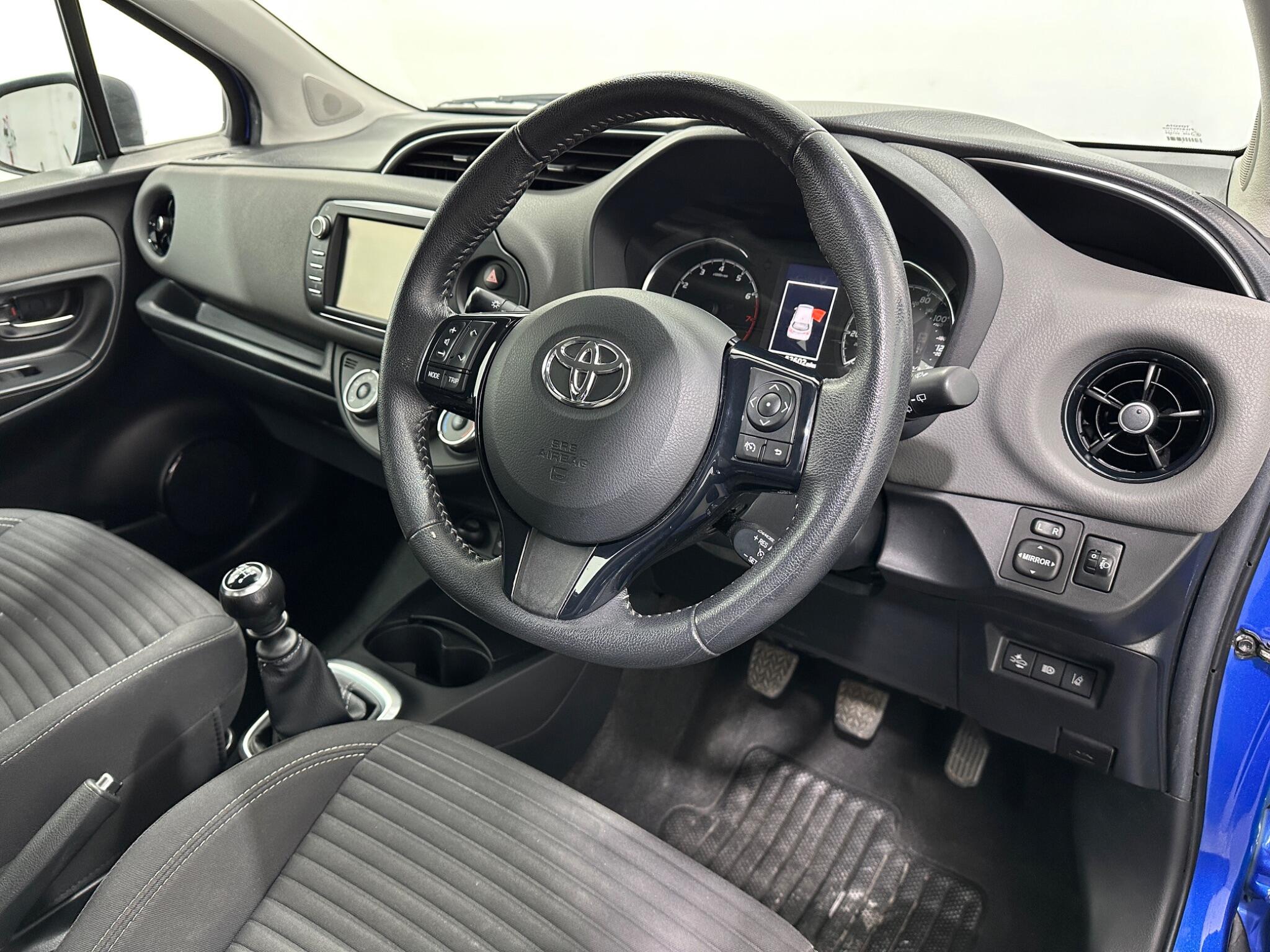 Toyota Yaris view 11