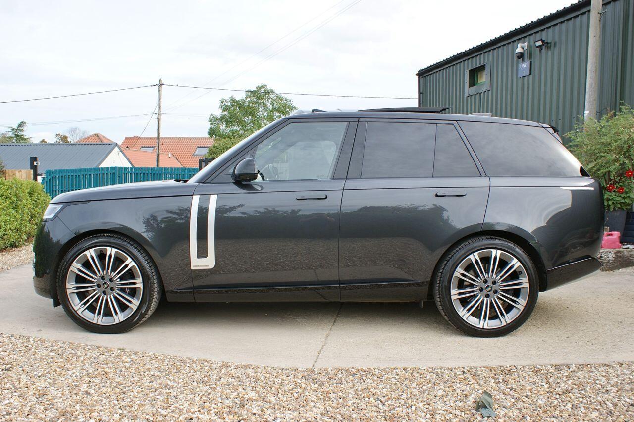 Land Rover Range Rover view 18