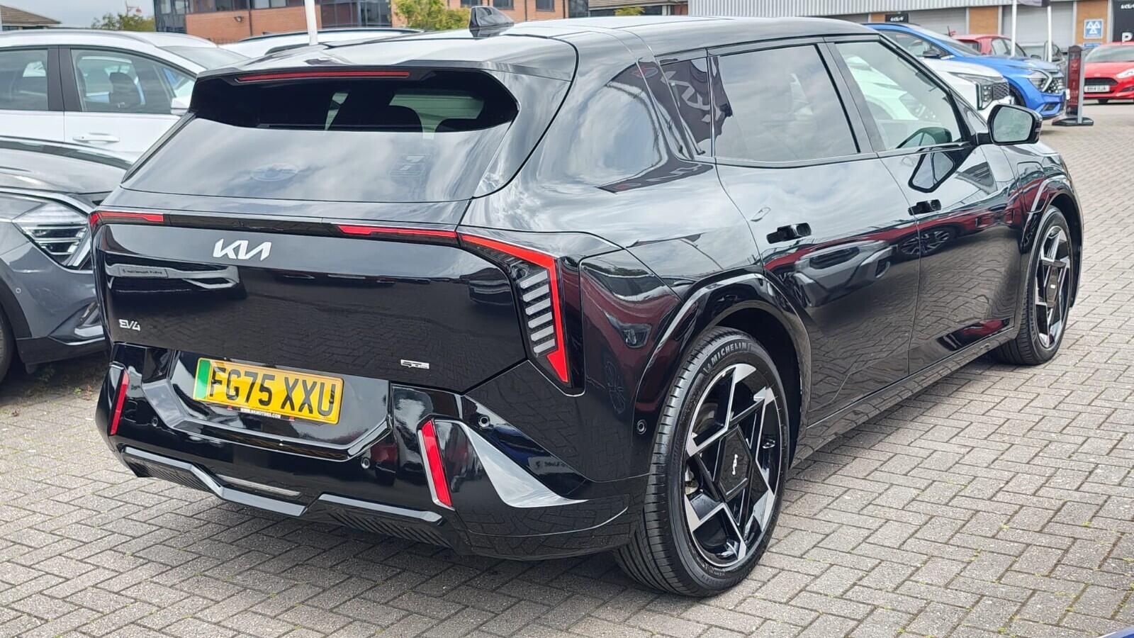 Kia Kia EV4 view 5