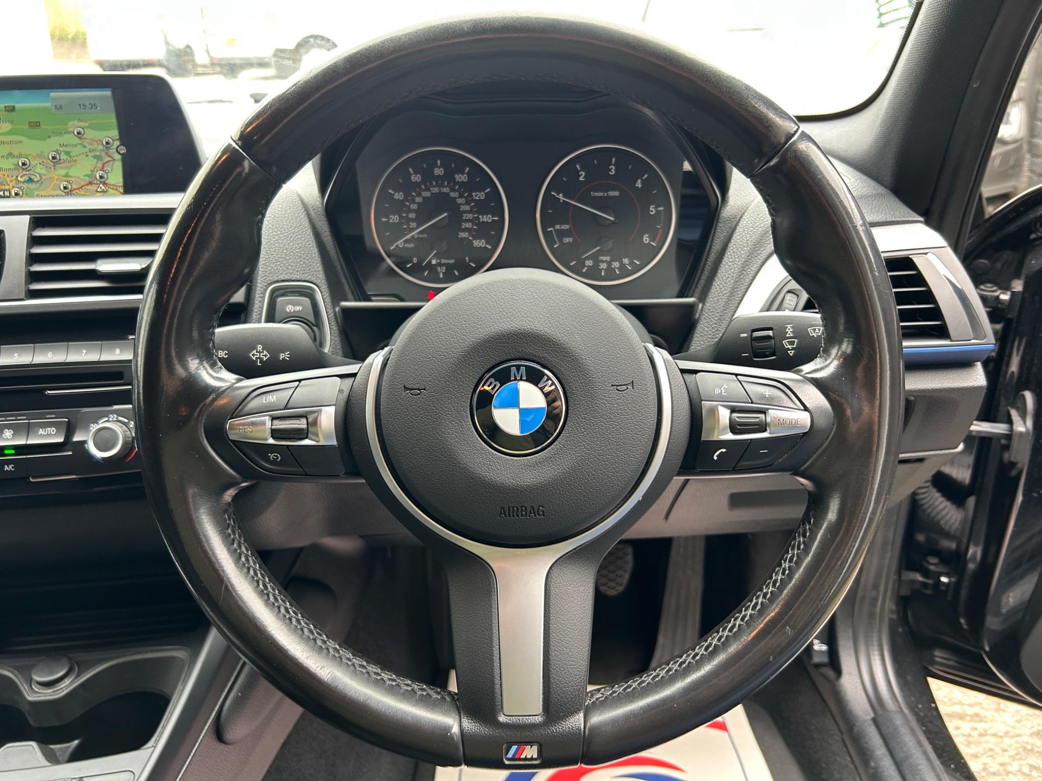 BMW 1 Series view 24