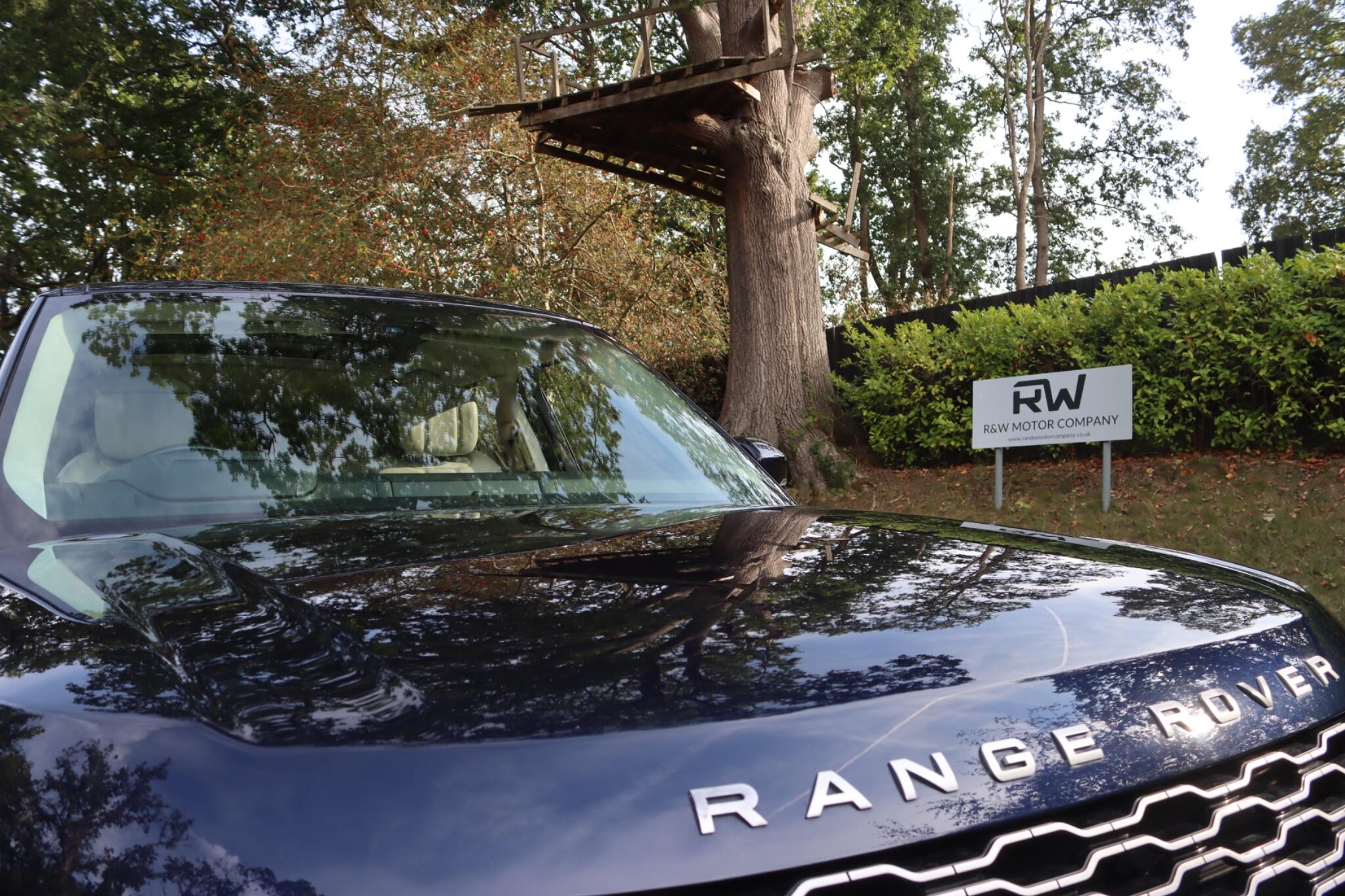 Land Rover Range Rover view 74