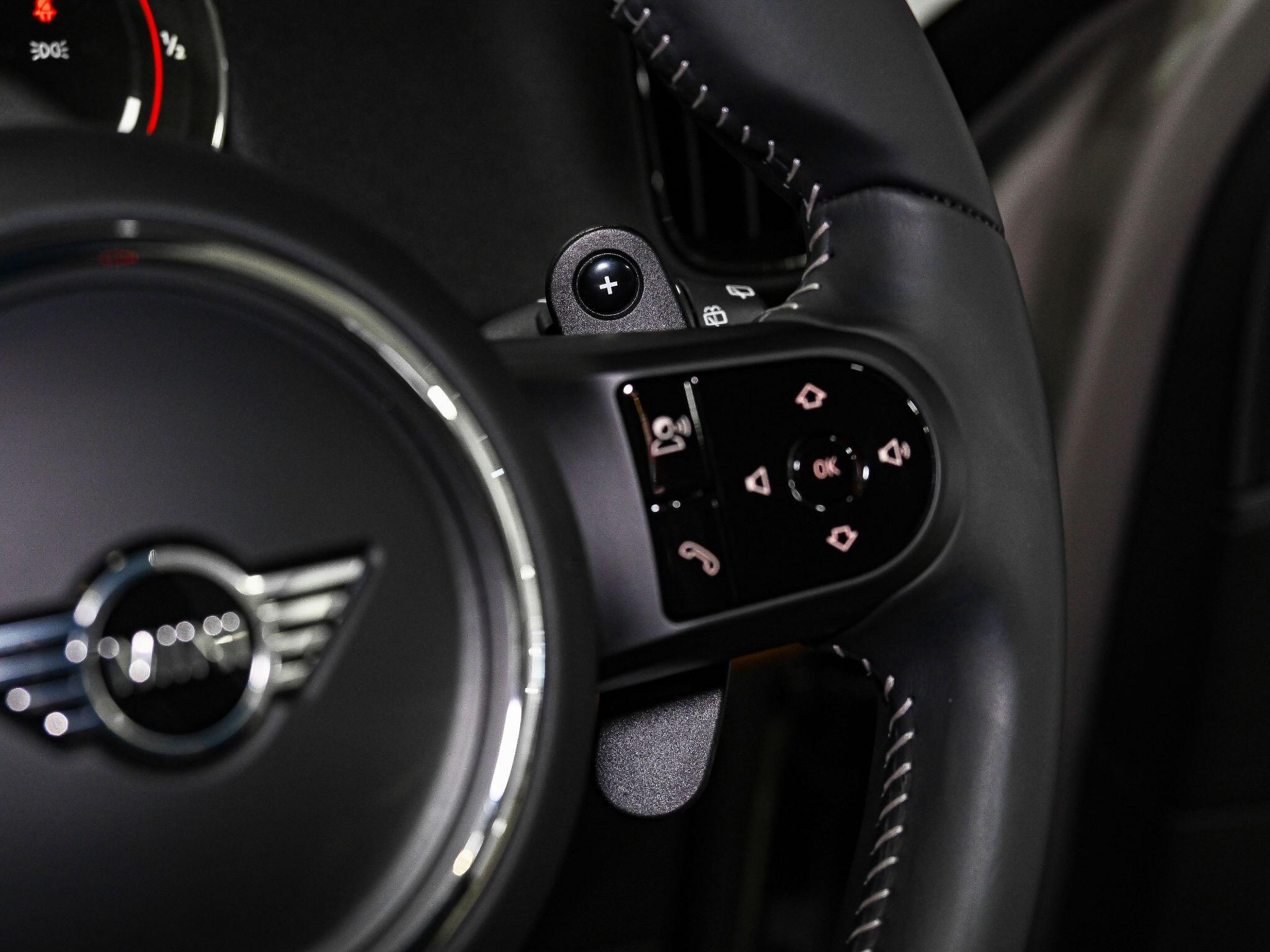 Mini Countryman view 10