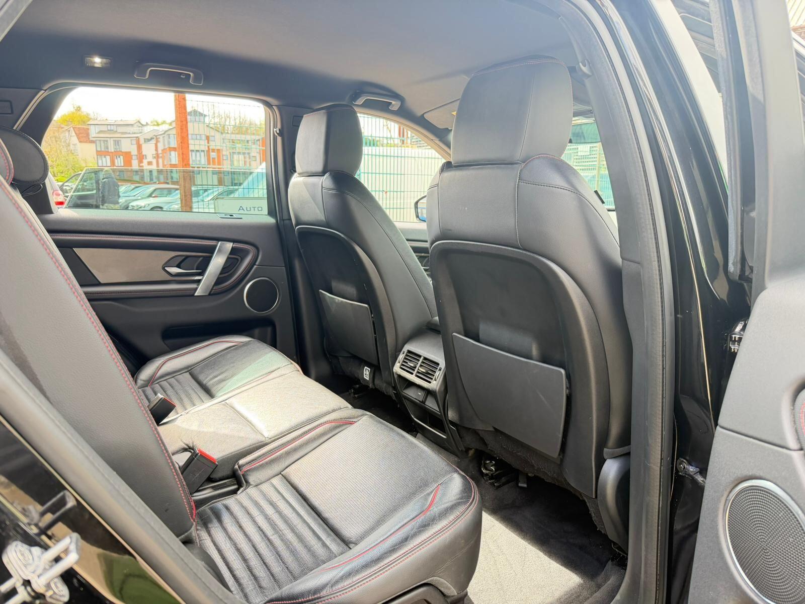 Land Rover Discovery Sport view 15
