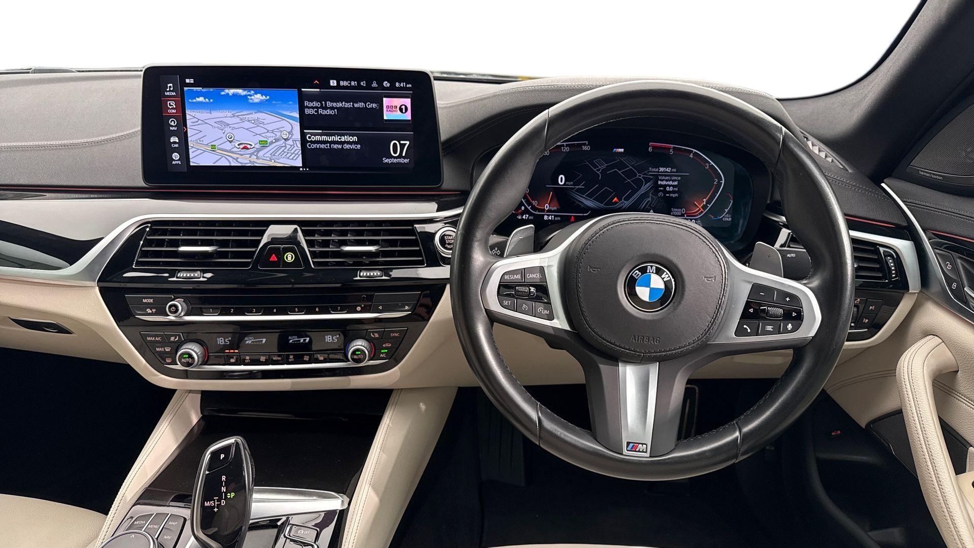 BMW 5 Series view 5