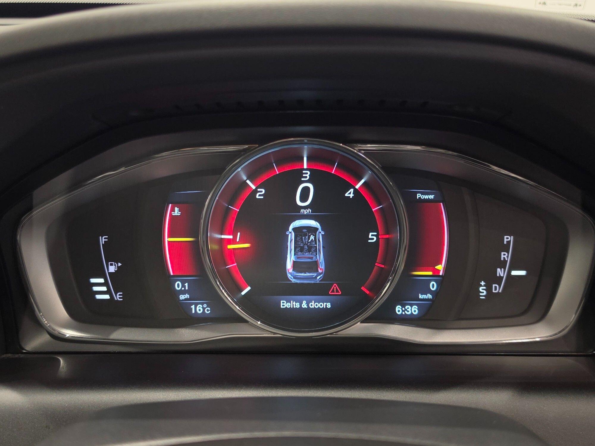 Volvo XC60 view 39