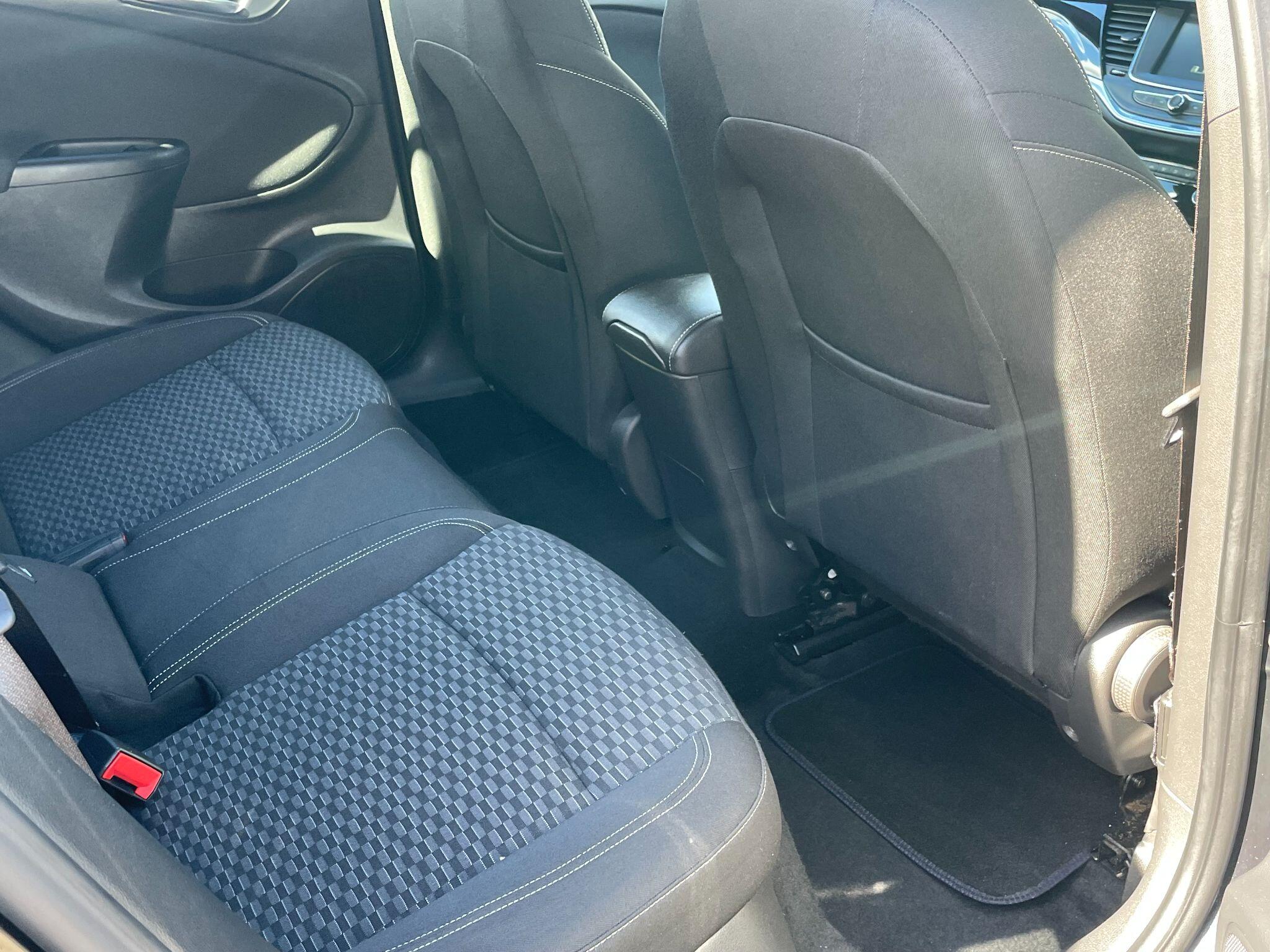 Vauxhall Astra view 21