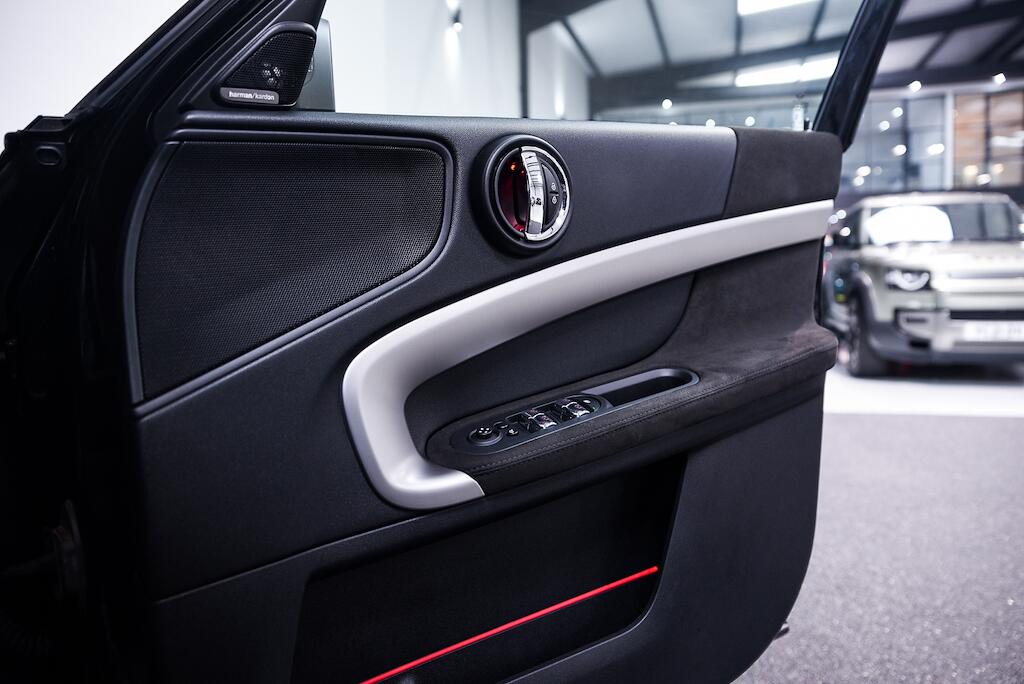 MINI Countryman view 29