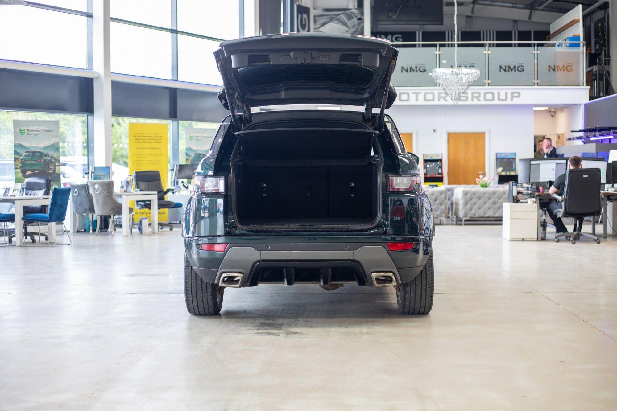 Land Rover Range Rover Evoque view 33