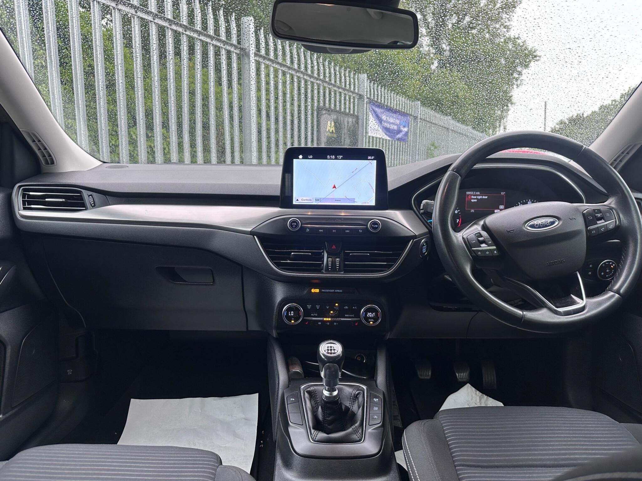 2019 Ford Focus image 18