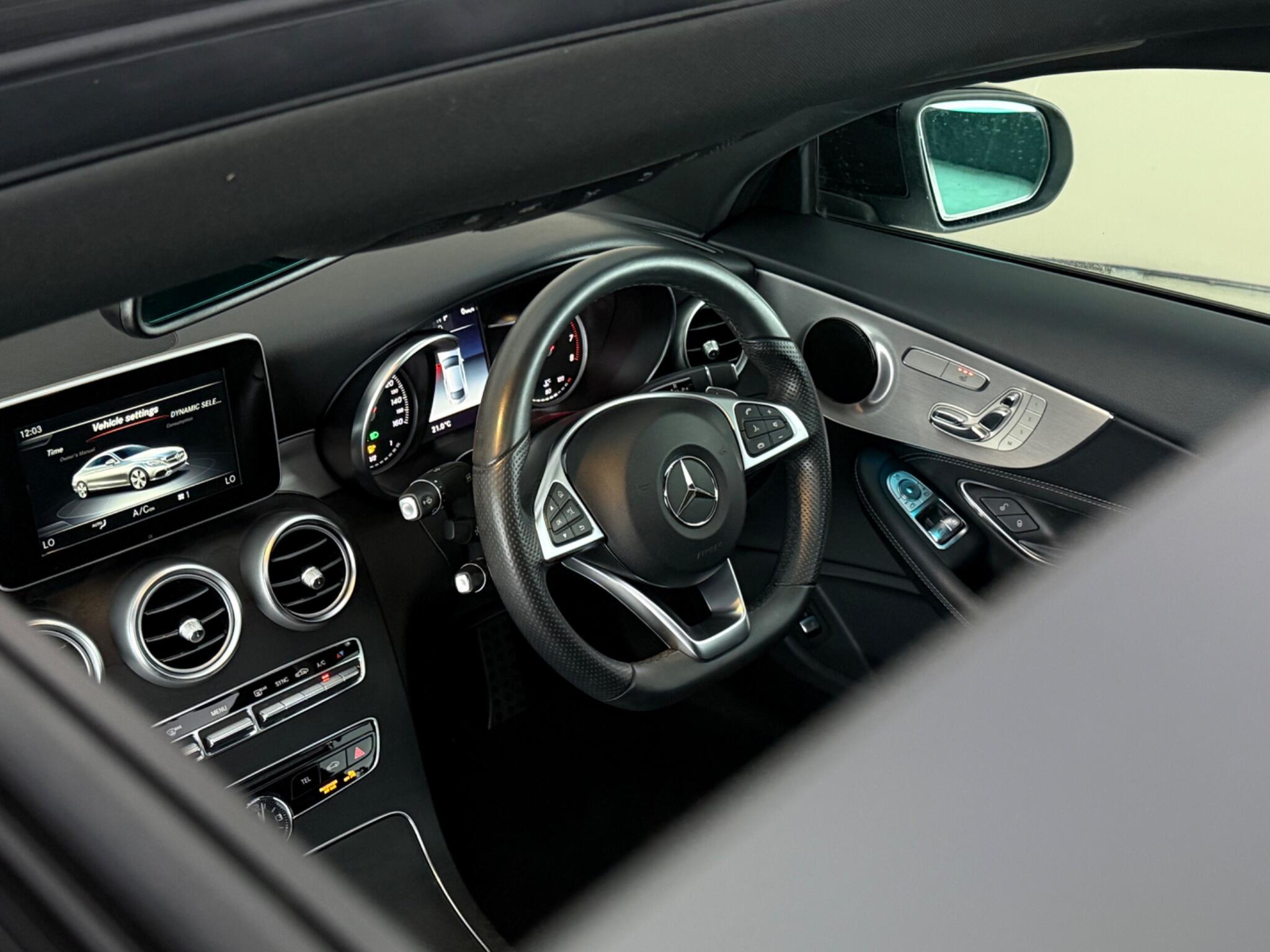 Mercedes-Benz C-Class view 4