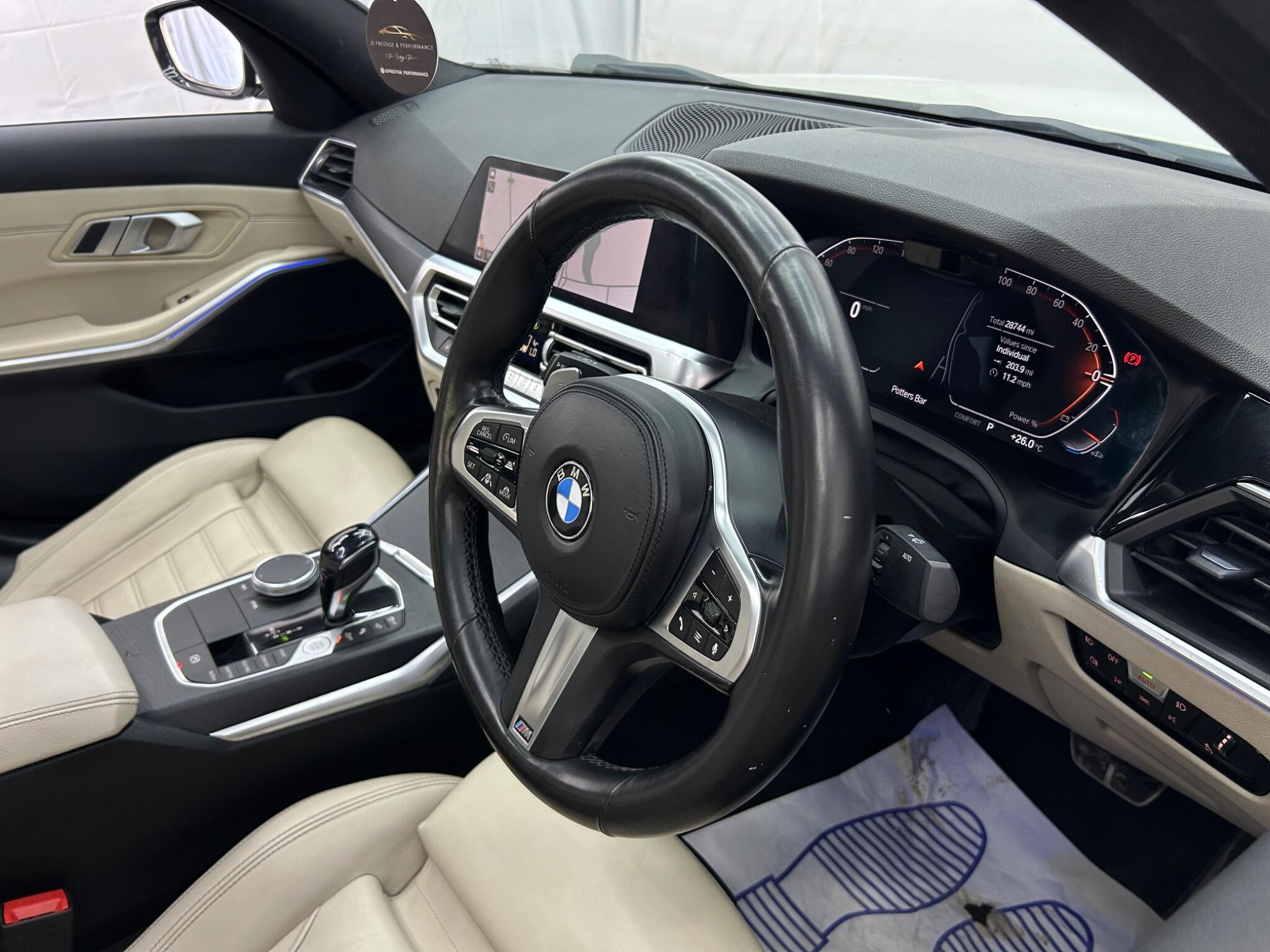BMW 3 Series view 12