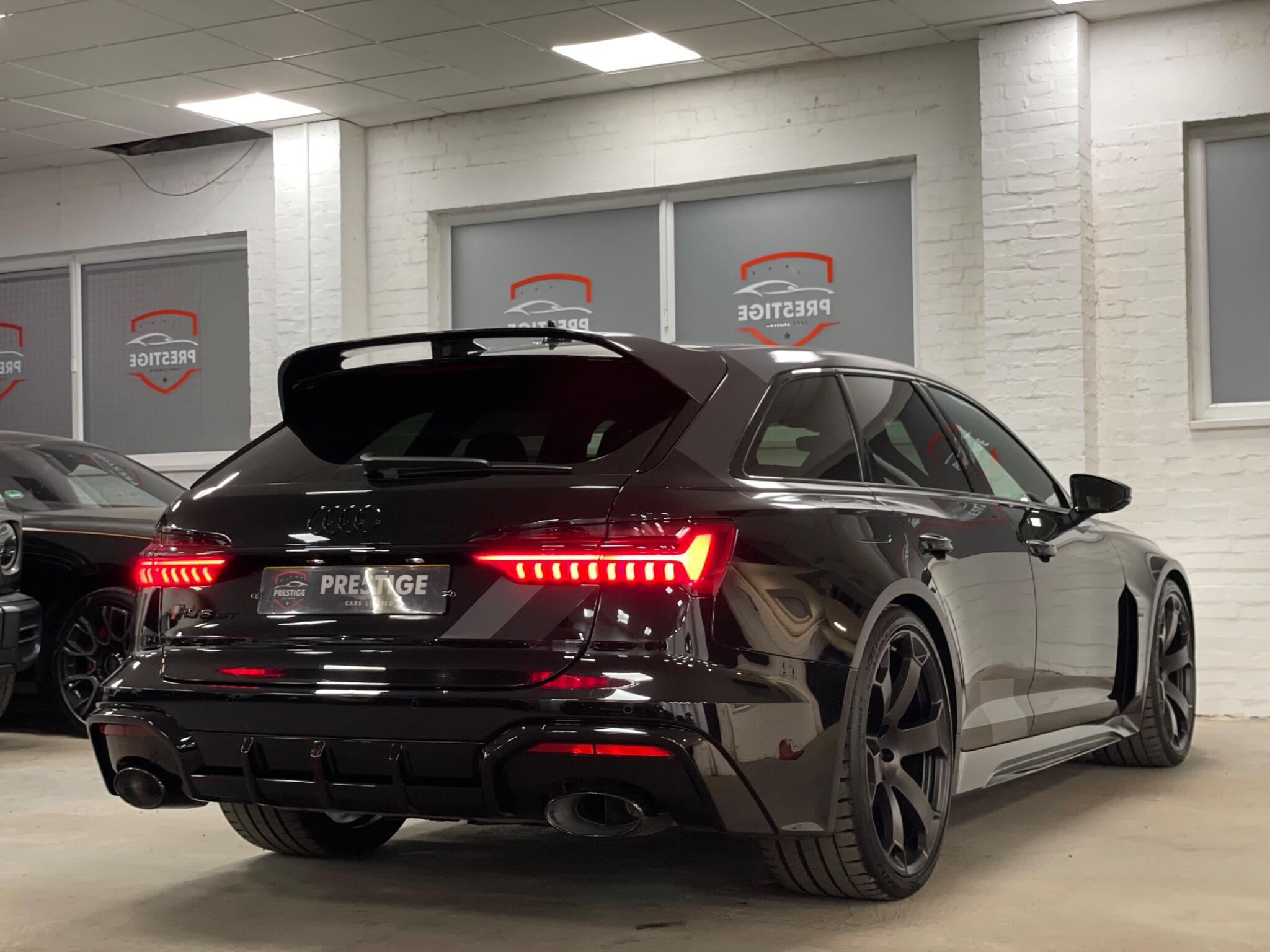 Audi RS6 view 11