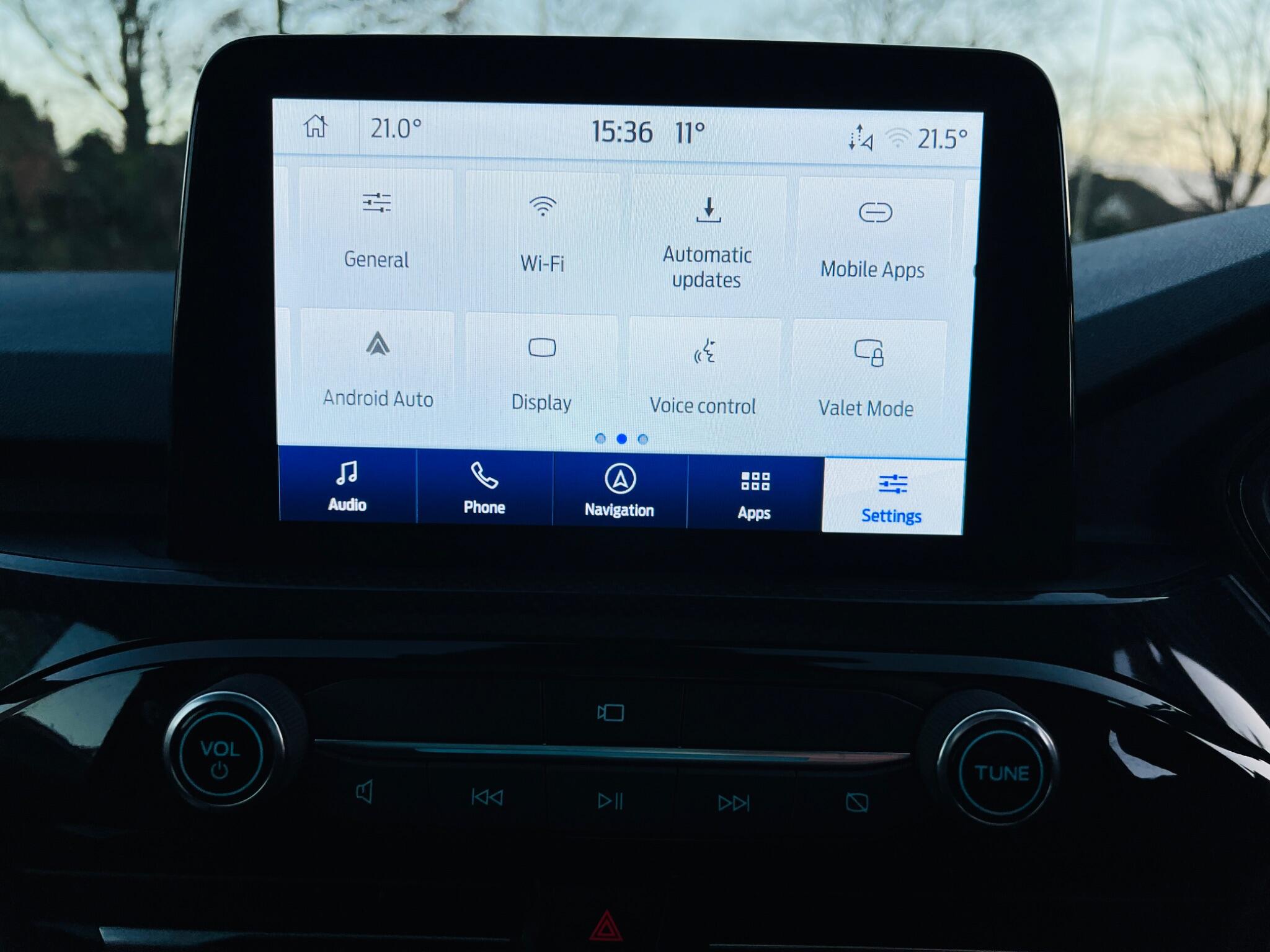 2023 Ford Kuga 2.5 EcoBoost Duratec 14.4kWh ST-Line X CVT Euro 6 (s/s) 5dr • 23,532 miles image 52