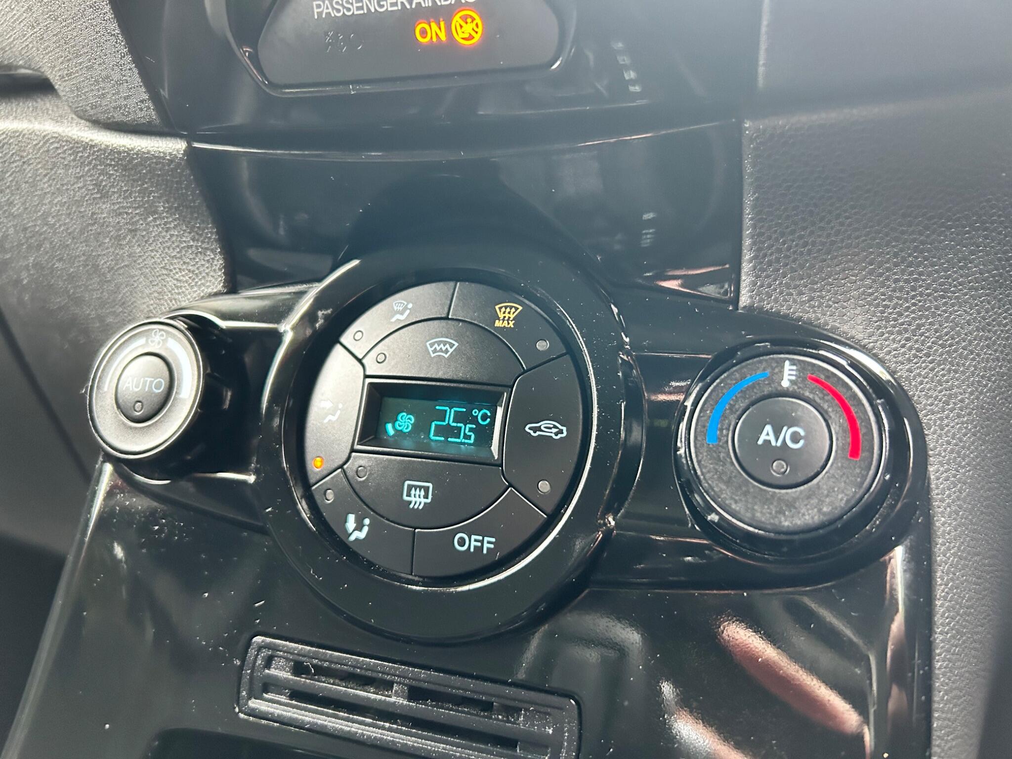 Ford Fiesta view 23