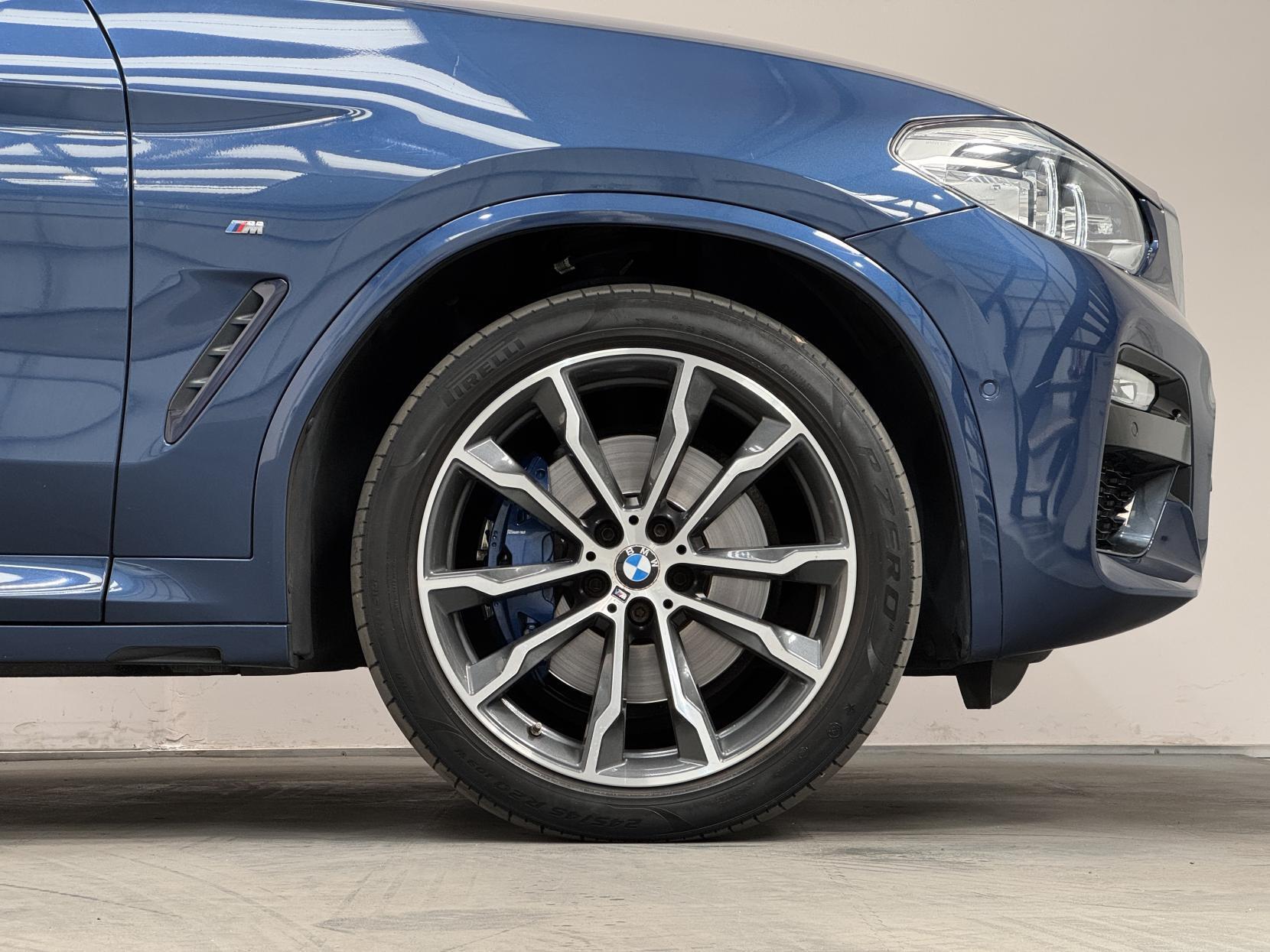 BMW X3 view 14