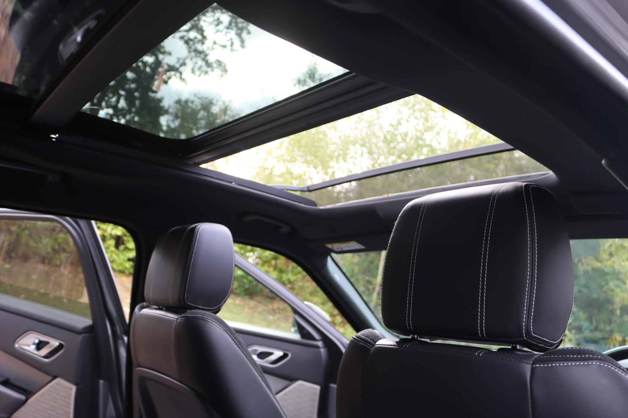 Land Rover Range Rover Velar view 52