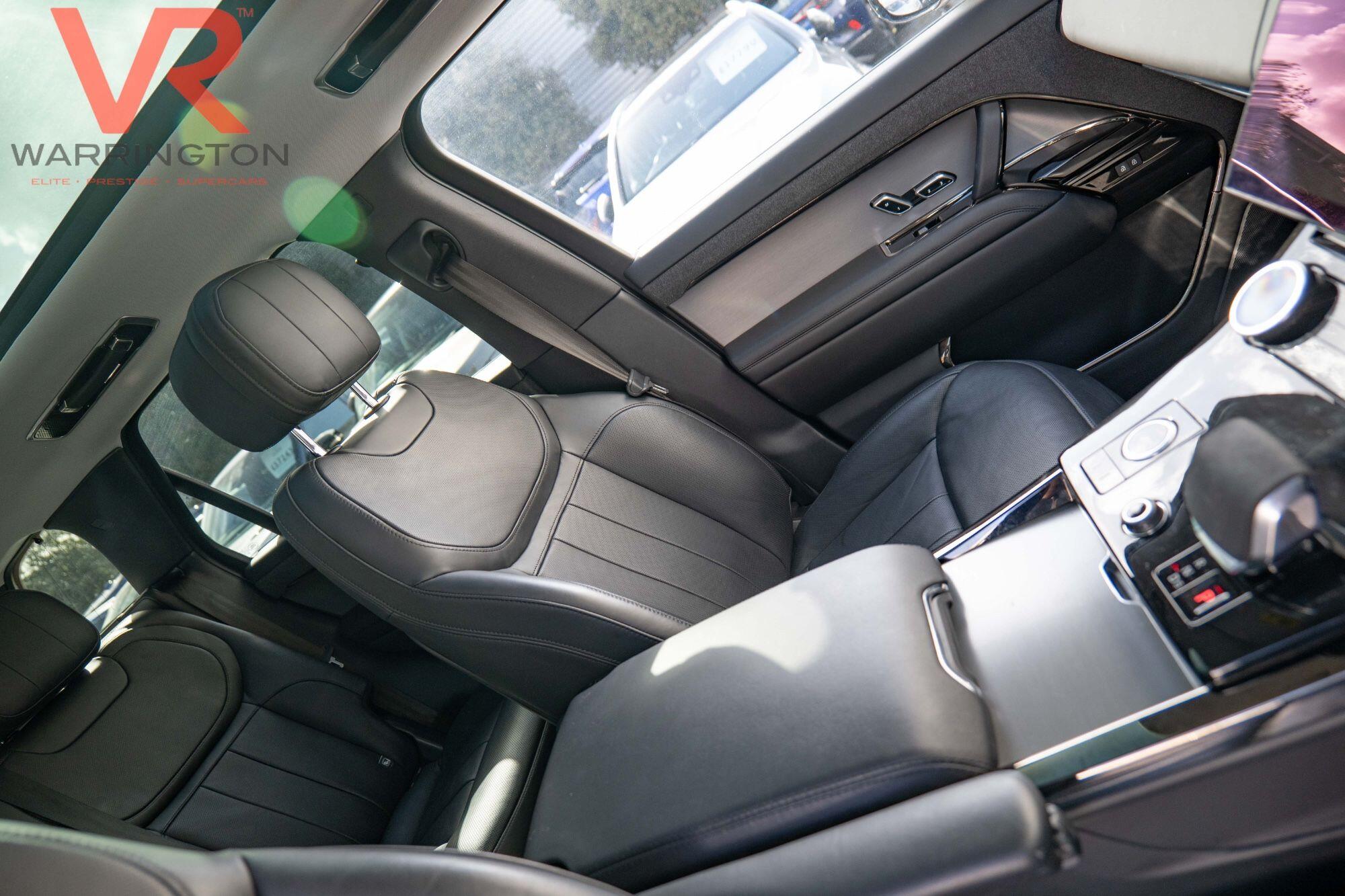Land Rover Range Rover Sport view 4