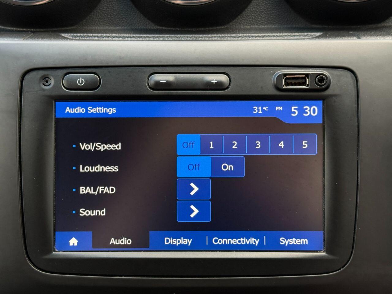 Dacia Duster view 28
