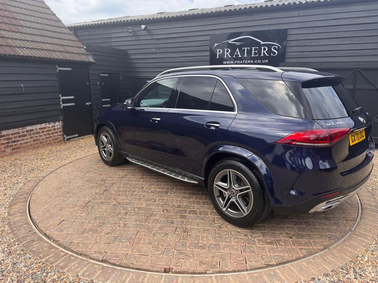 Mercedes-Benz Gle view 26