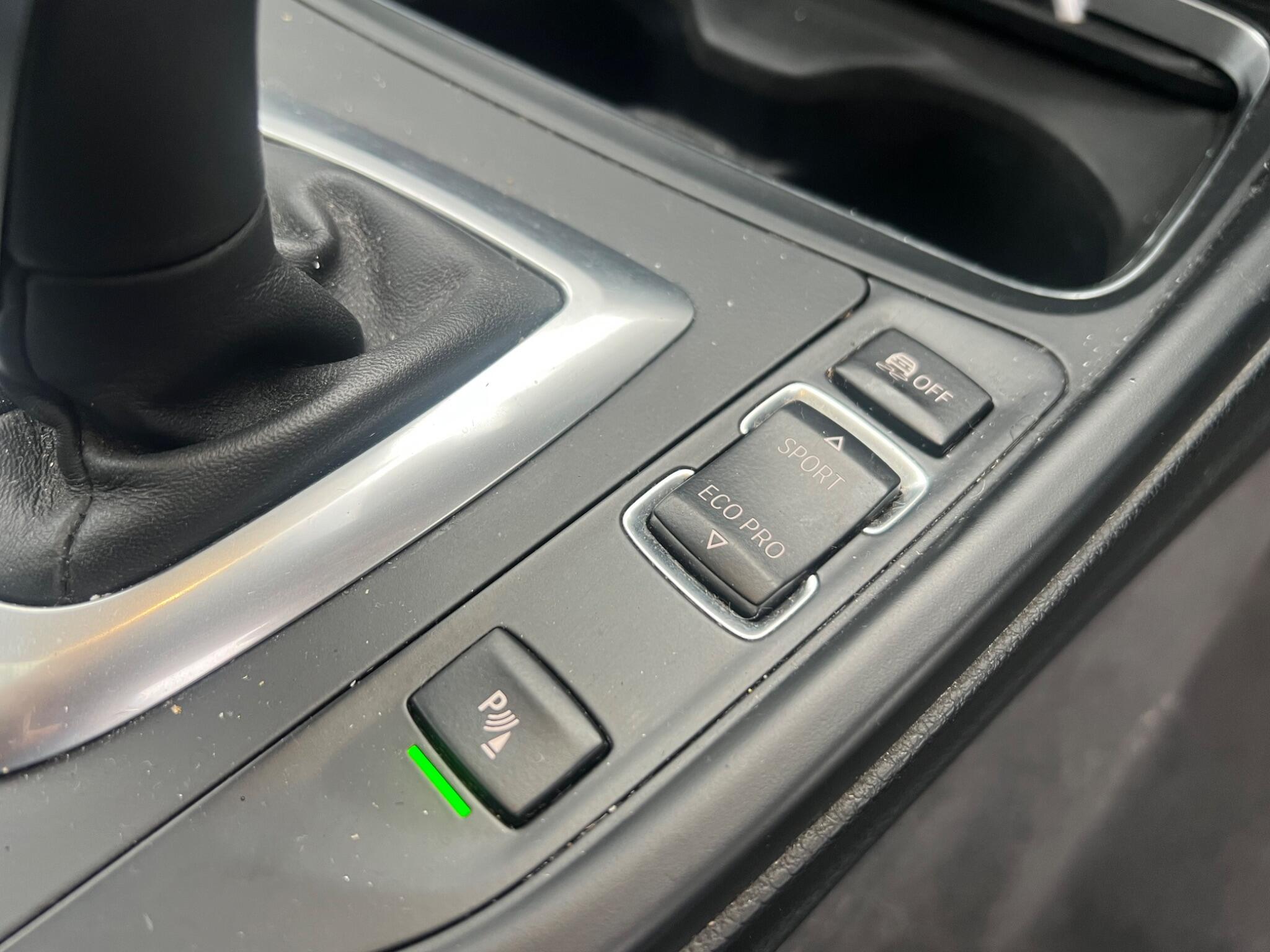 BMW 4 Series view 35